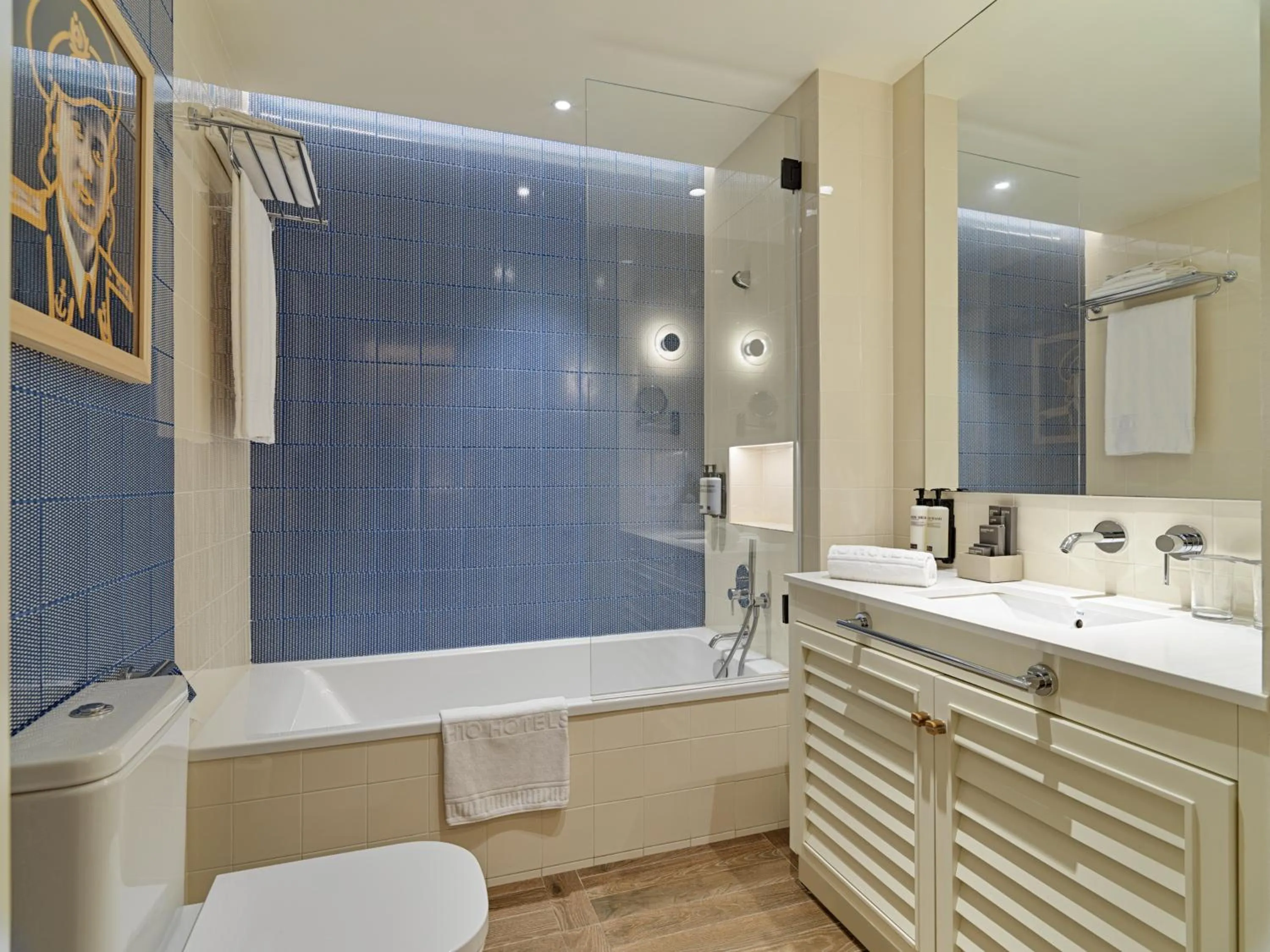 Bathroom in H10 Imperial Tarraco 4 Sup