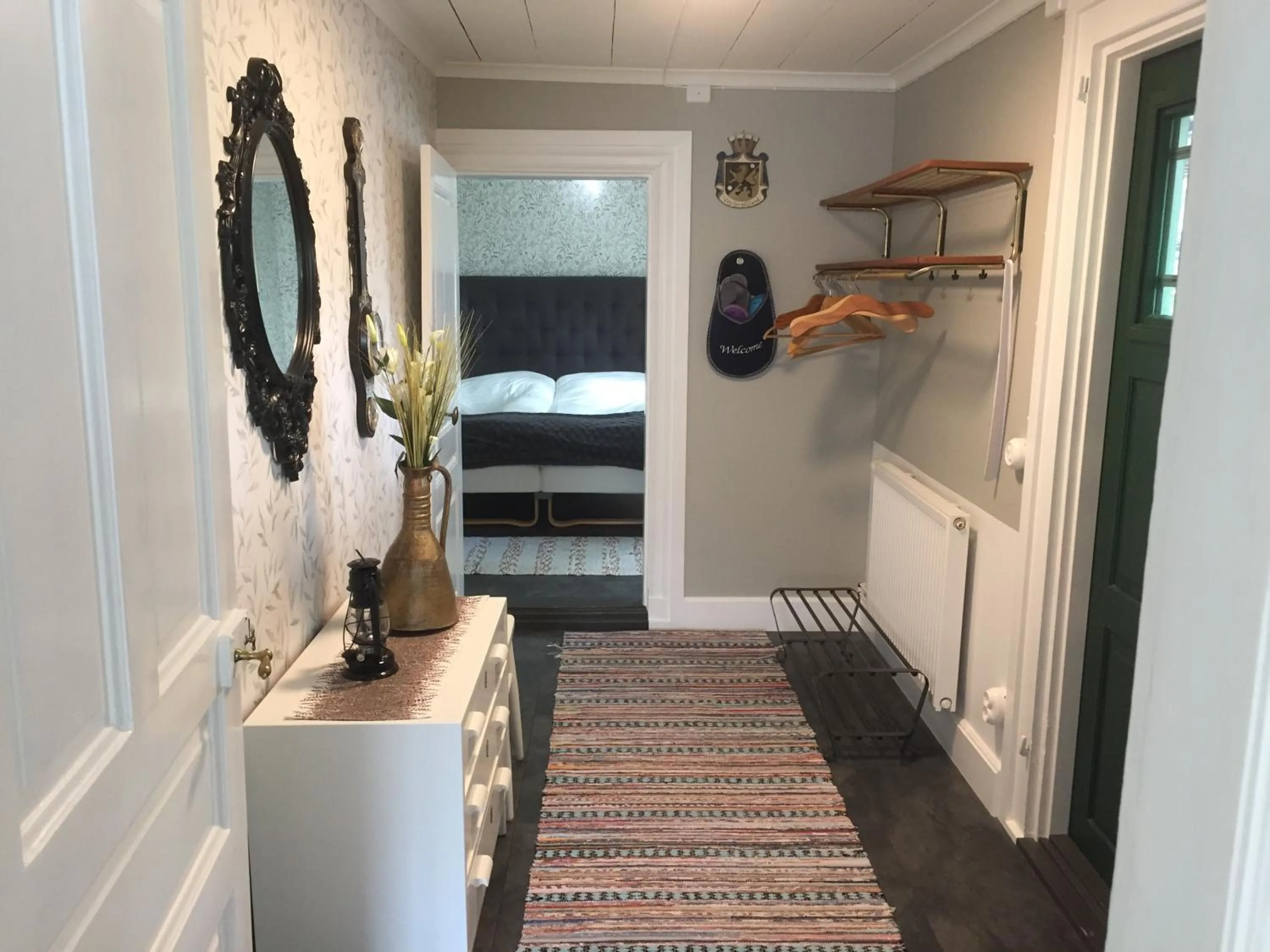 Property building, Bed in Stenbrottets lillstuga