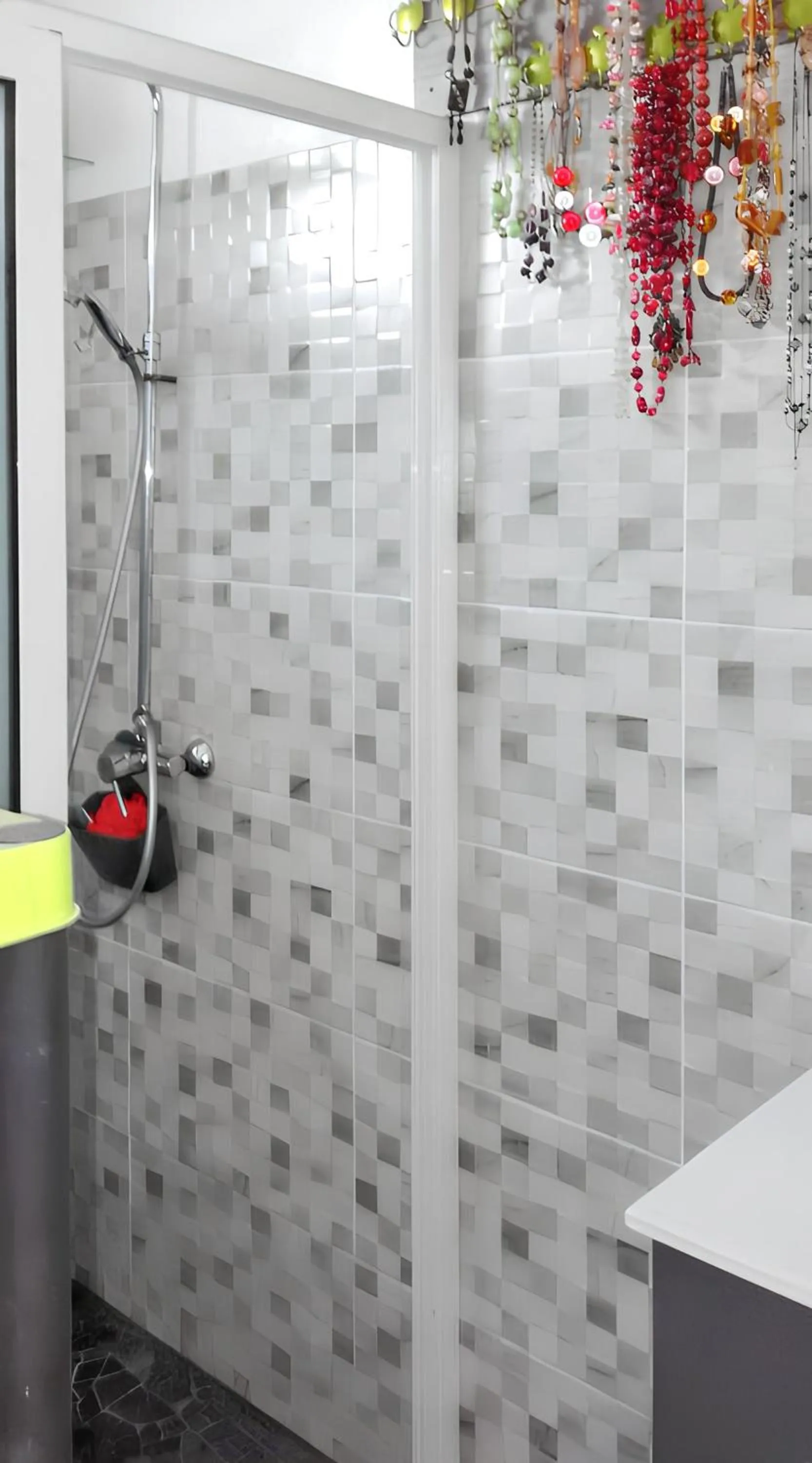Bathroom in Maison élégante à Petit Bourg + Piscine