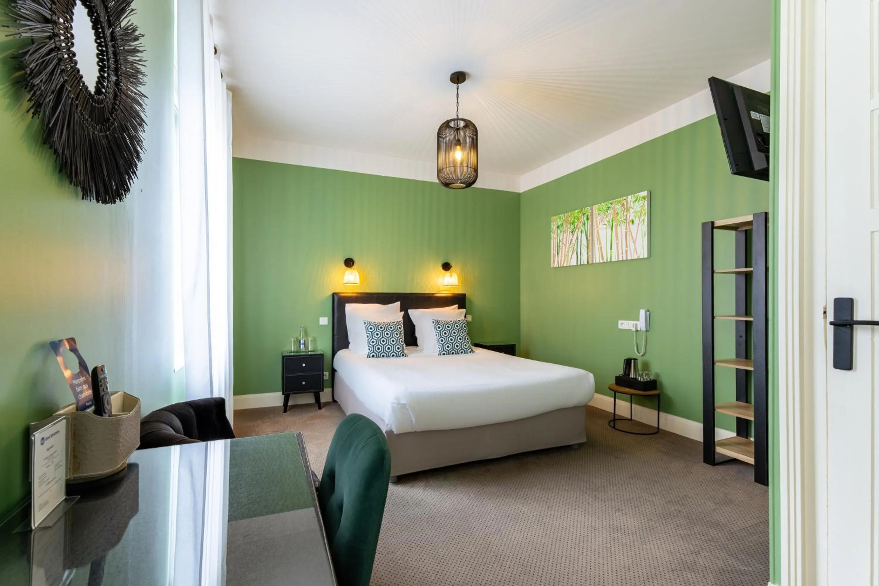 Bedroom, Bed in Best Western Hôtel Brittany La Baule Centre & Plages