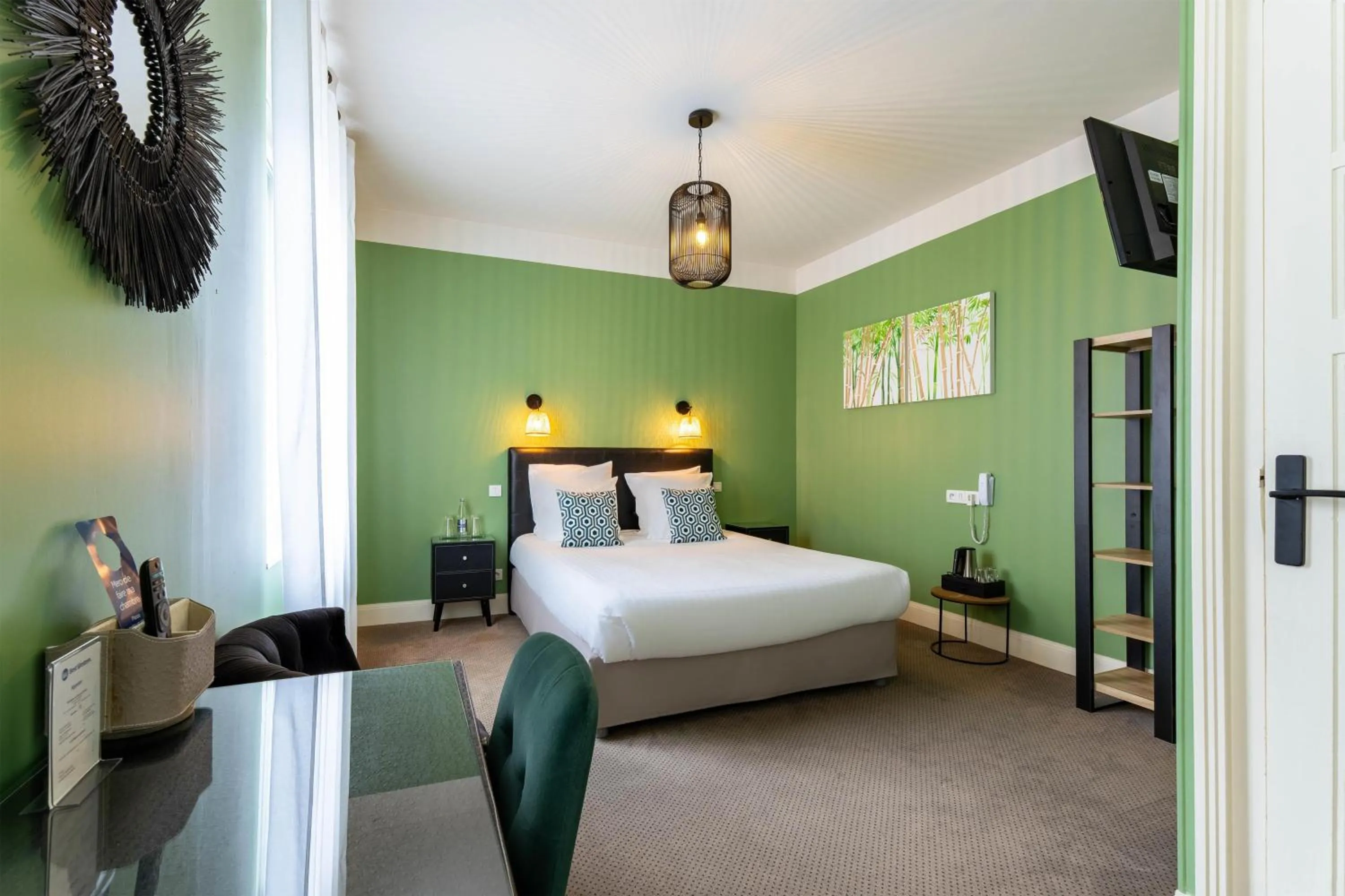 Bedroom, Bed in Best Western Hôtel Brittany La Baule Centre & Plages