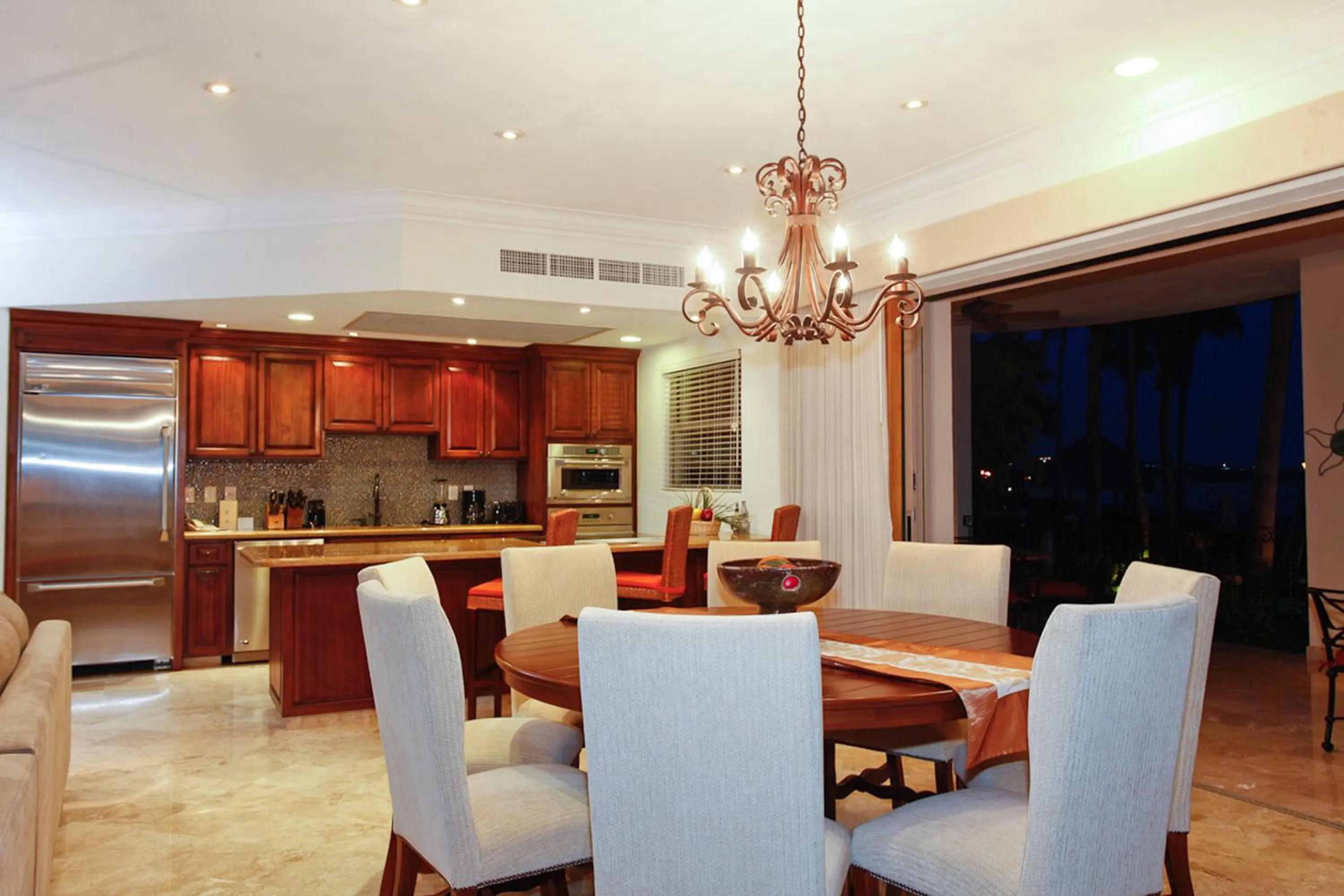 Kitchen or kitchenette in Cabo La Estancia
