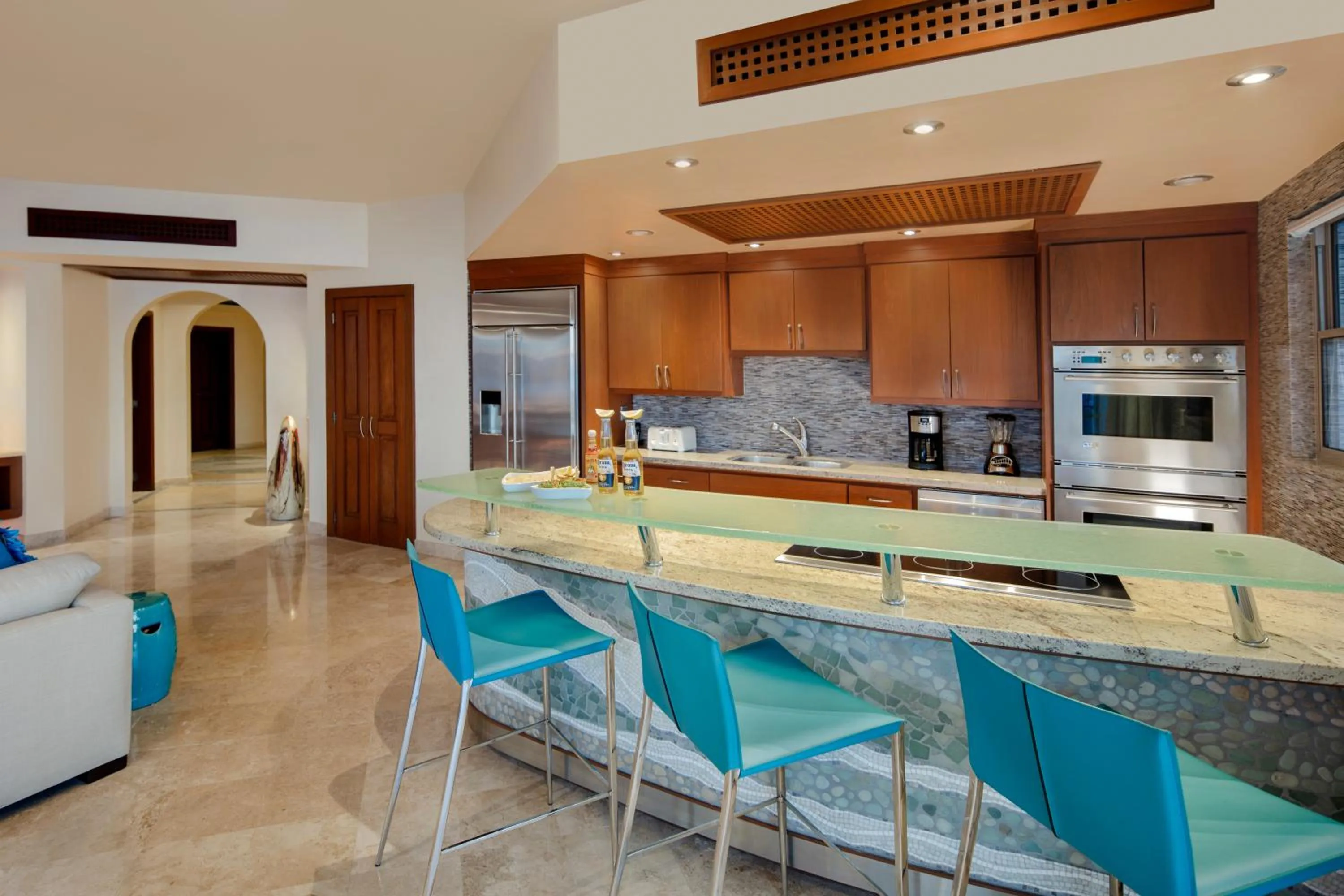 Kitchen or kitchenette in Cabo La Estancia
