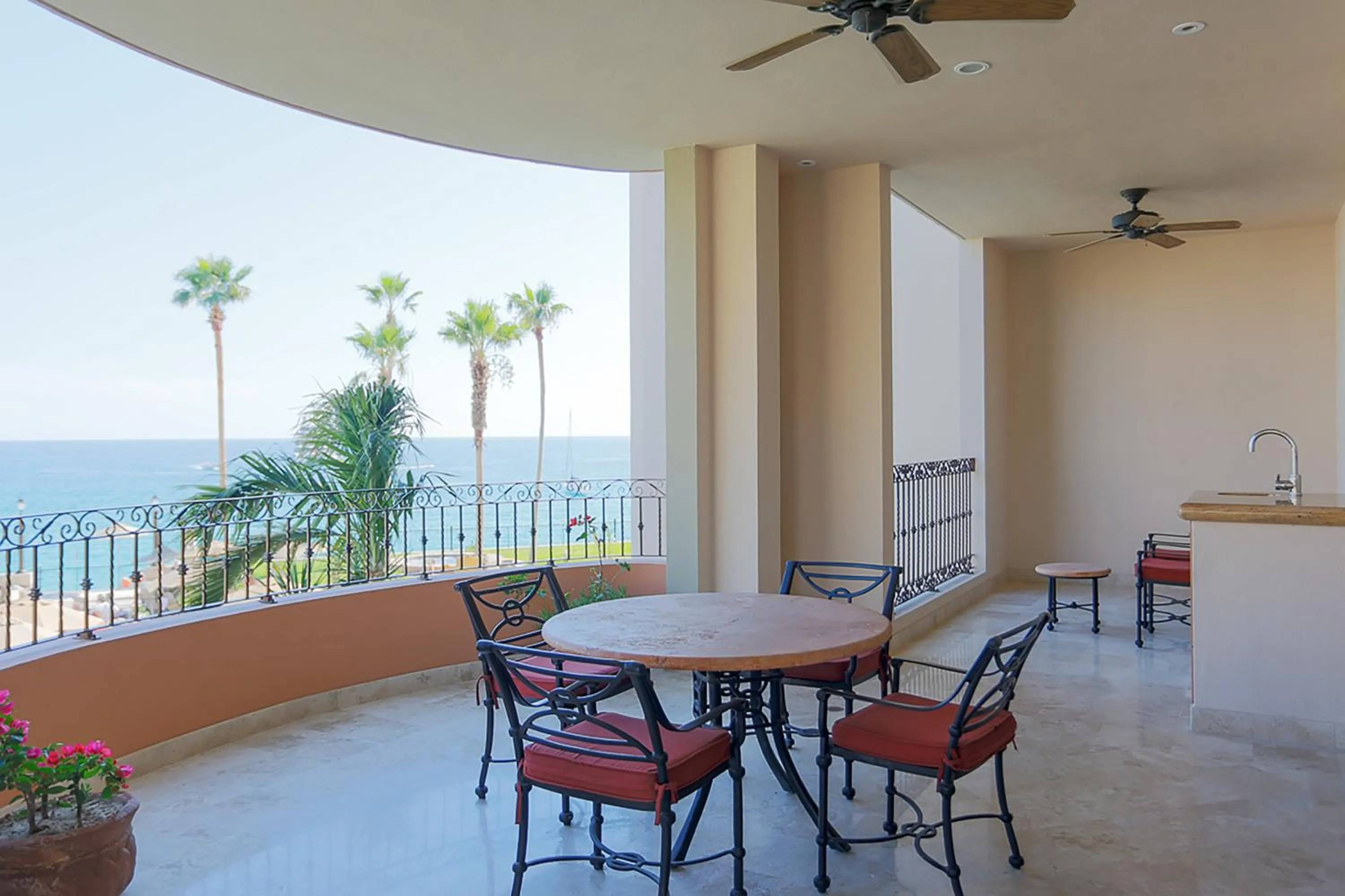 Patio in Cabo La Estancia