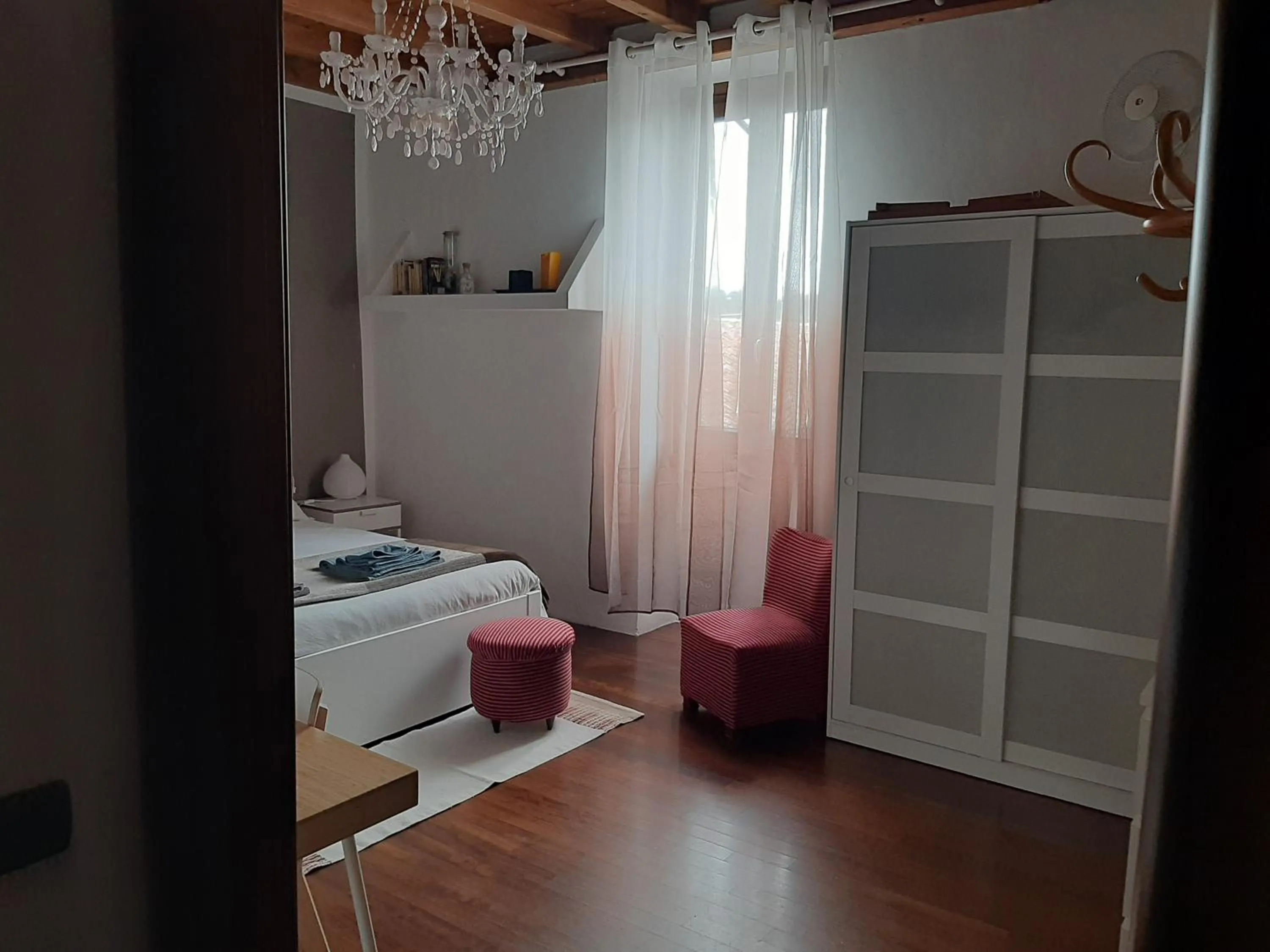 Photo of the whole room in In Corte al Laghetto