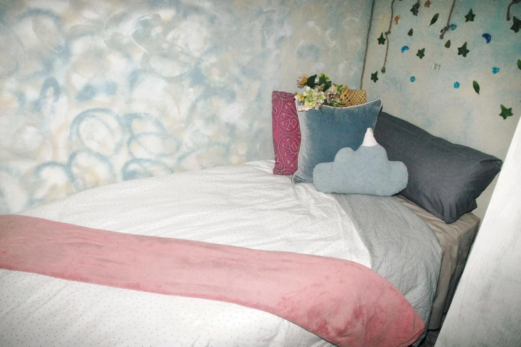 Bed in Bright Apartment in Sitges + Balcony