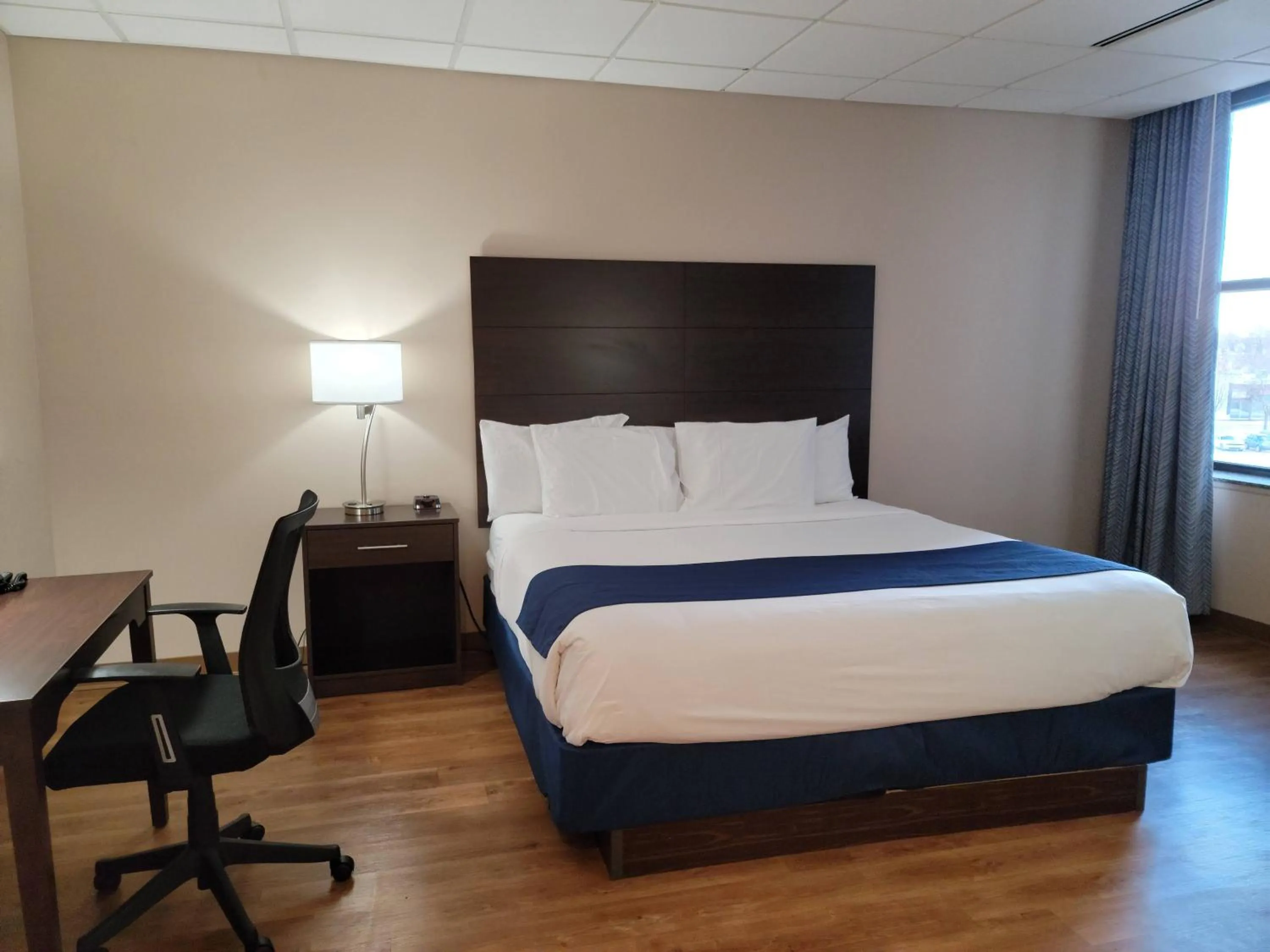 Bed in Ariel Broadway Hotel