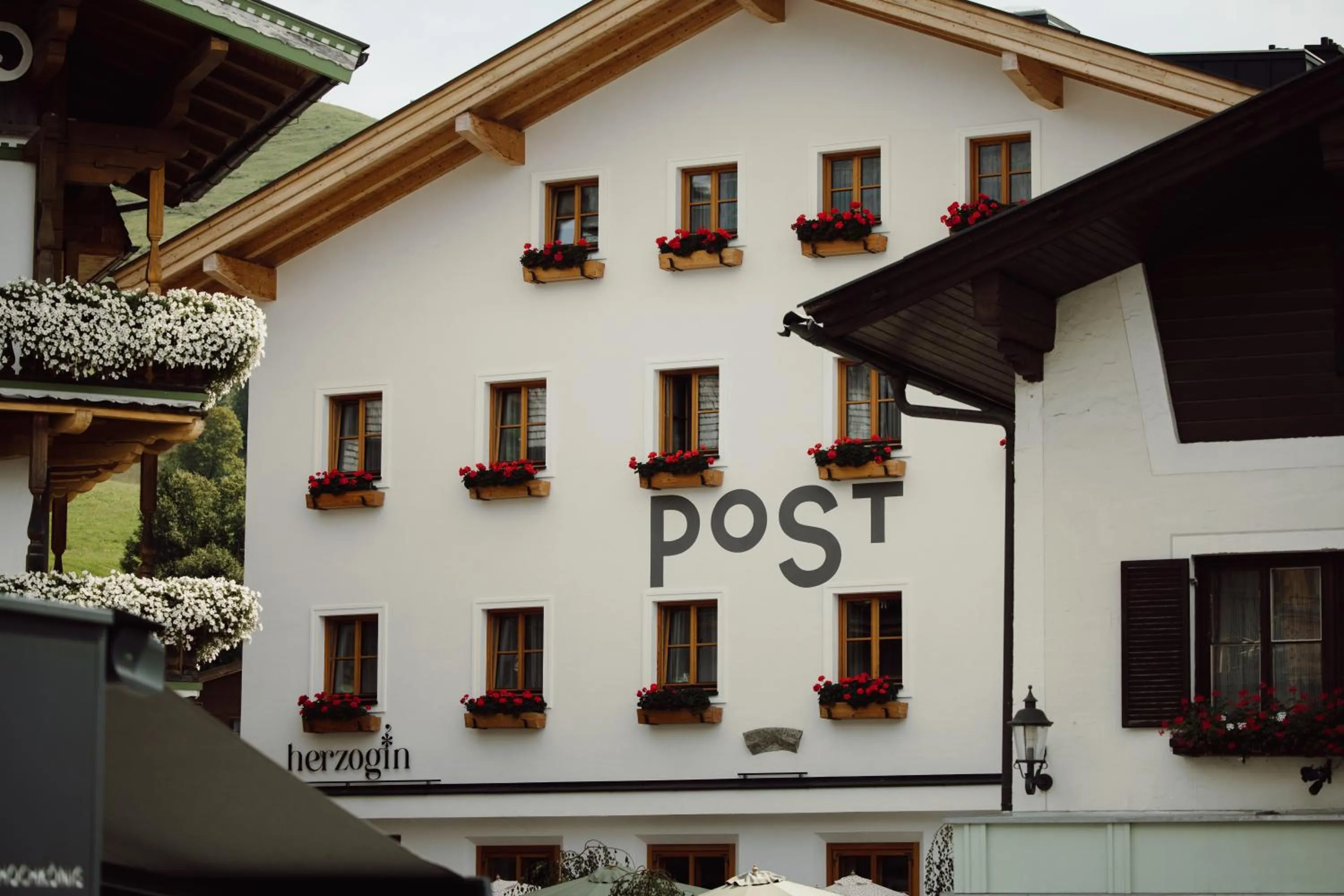 Property building in PoSt Boutique Apartments