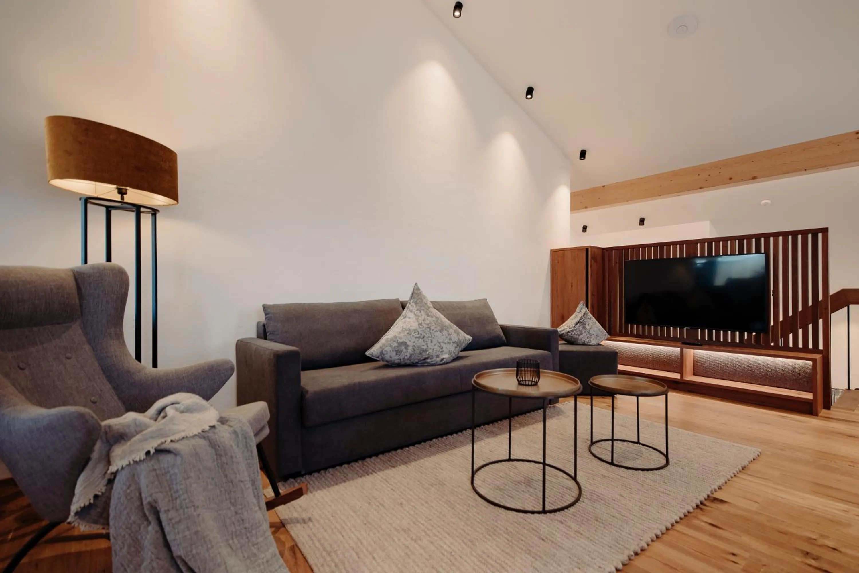 TV and multimedia in PoSt Boutique Apartments