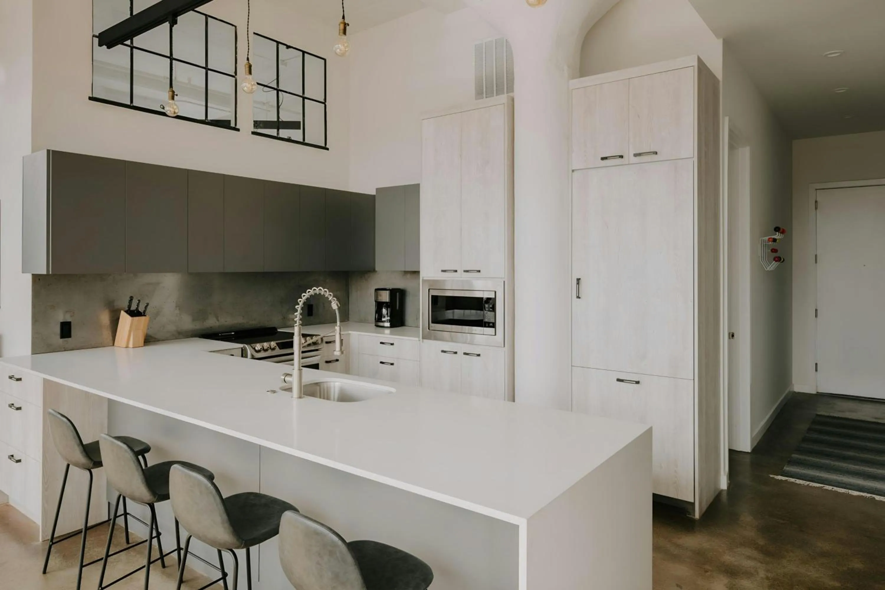 Kitchen or kitchenette in Sonder by Marriott Bonvoy The Heid Apartments Loft District