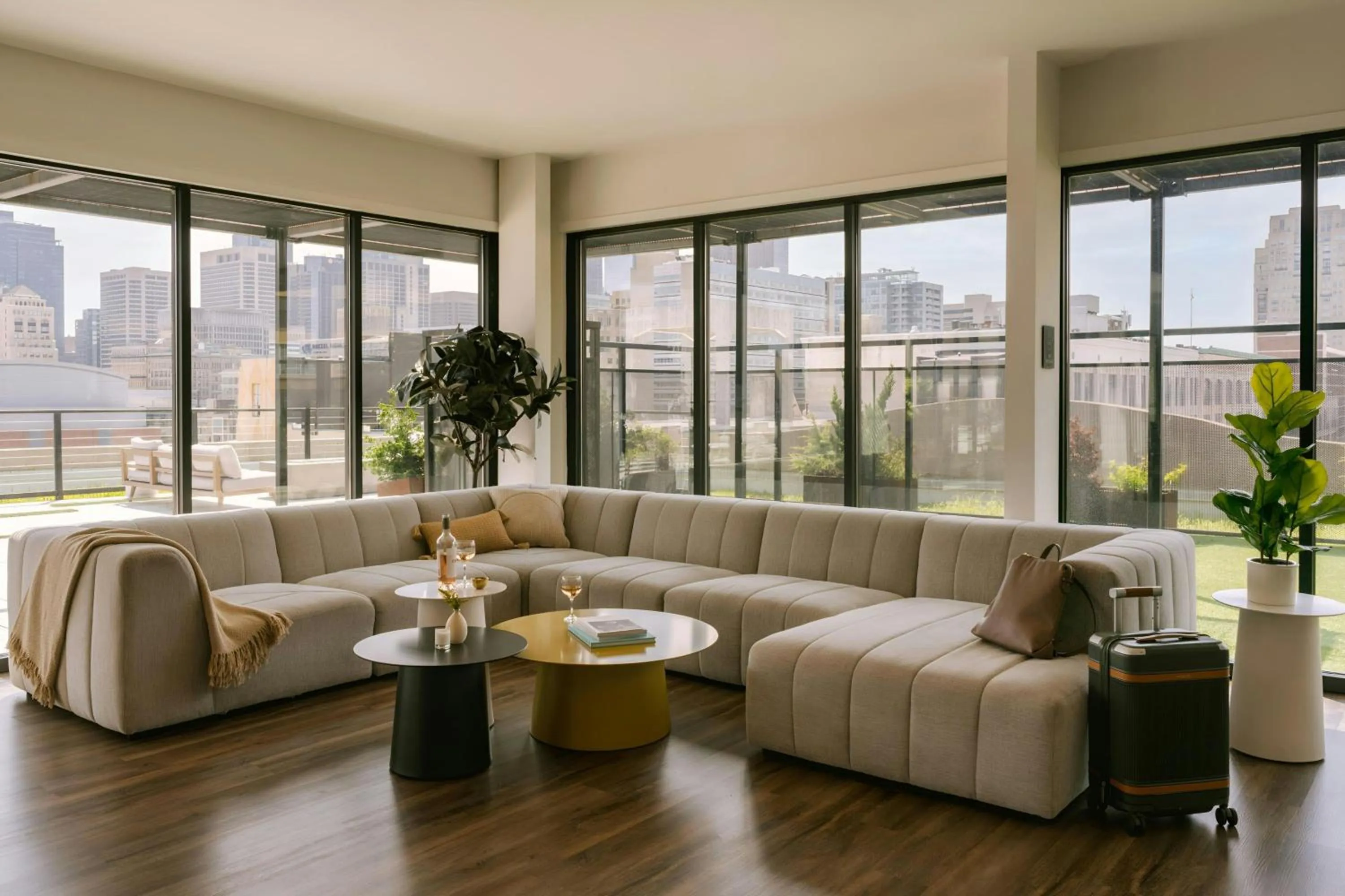 Lobby or reception in Sonder by Marriott Bonvoy The Heid Apartments Loft District