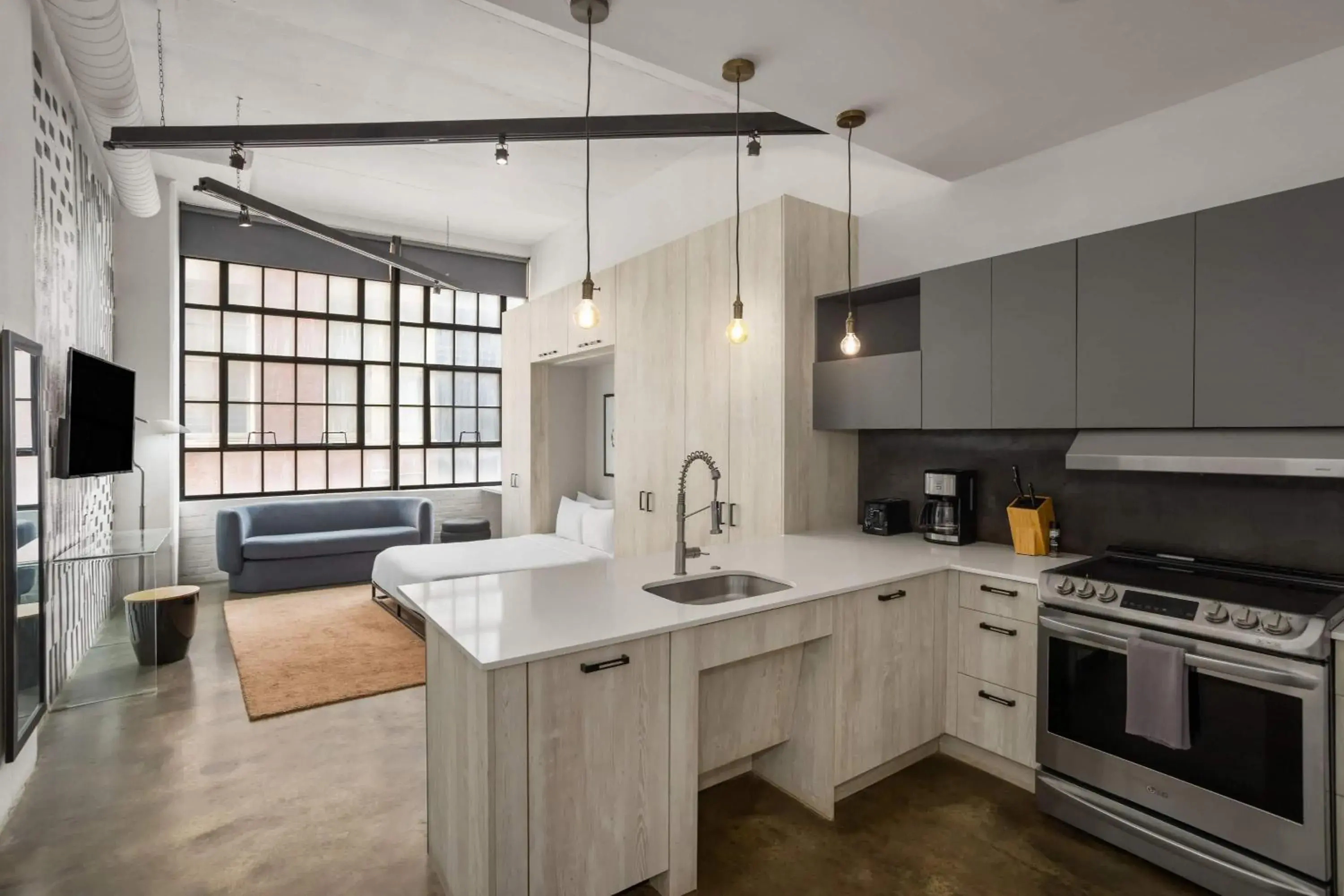 Queen Studio Apartment - Non-Smoking in The Heid Lofts by Reside, a Wyndham Residence Queen Studio Apartment - Non-Smoking in The Heid Lofts by Reside, a Wyndham Residence