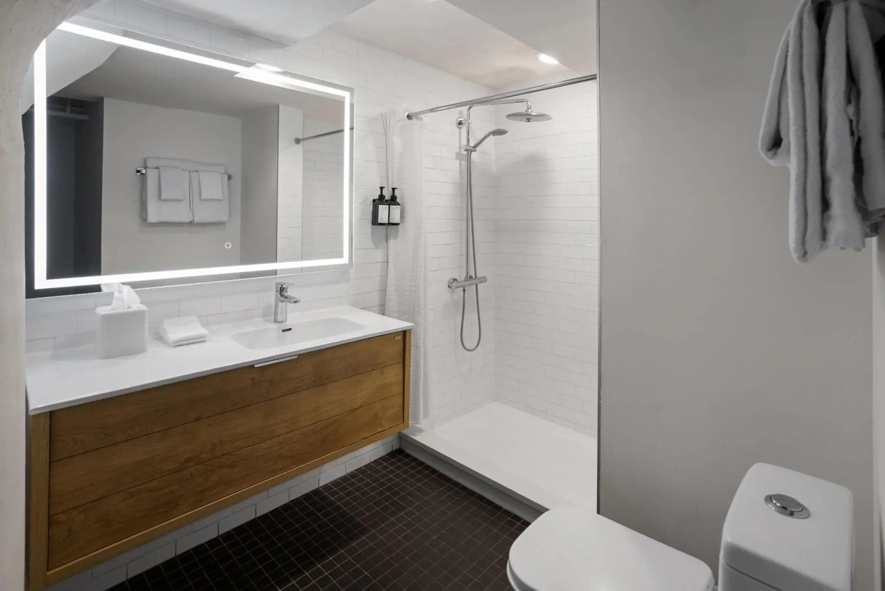 Two-Bedroom Superior Queen Apartment - Non-Smoking in The Heid Lofts by Reside, a Wyndham Residence Two-Bedroom Superior Queen Apartment - Non-Smoking in The Heid Lofts by Reside, a Wyndham Residence