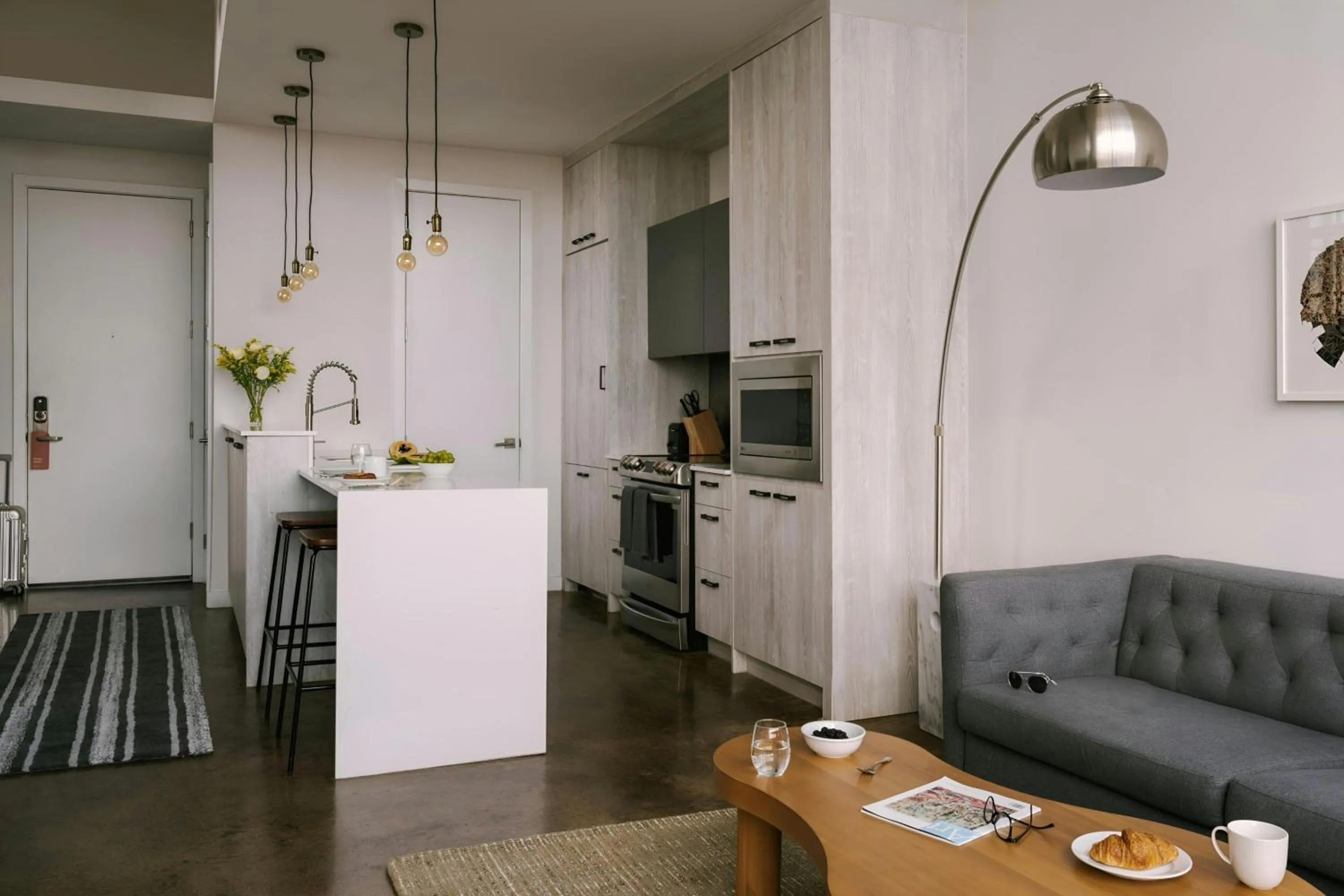 Kitchen or kitchenette in Sonder by Marriott Bonvoy The Heid Apartments Loft District