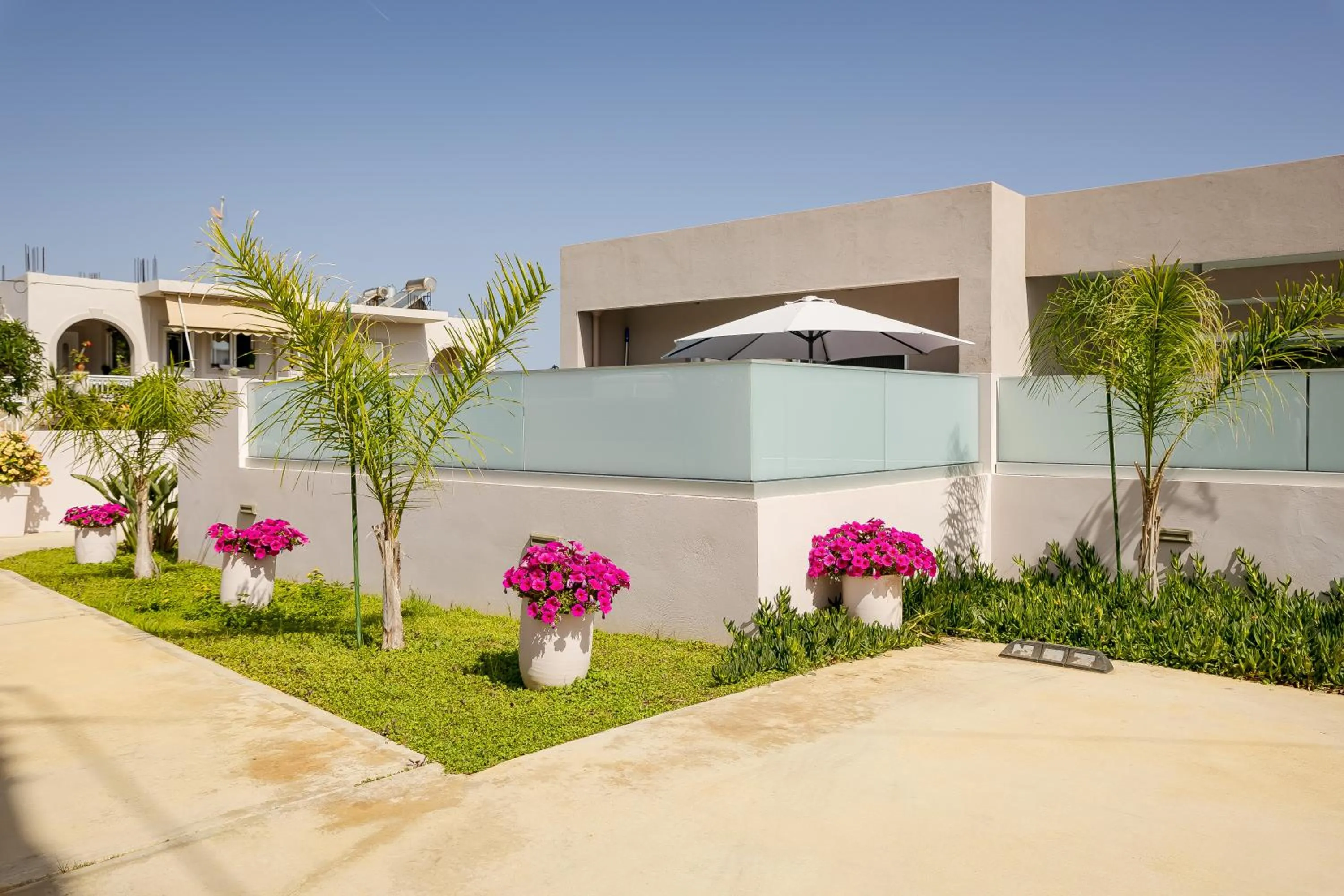 Property building in Sarpidon Suites