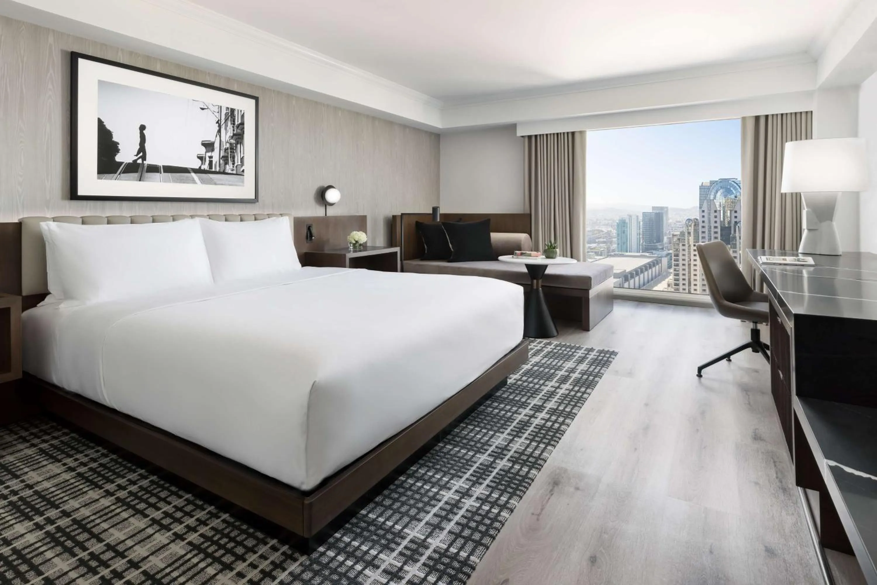 Bedroom, Bed in Hyatt Regency San Francisco Downtown SOMA