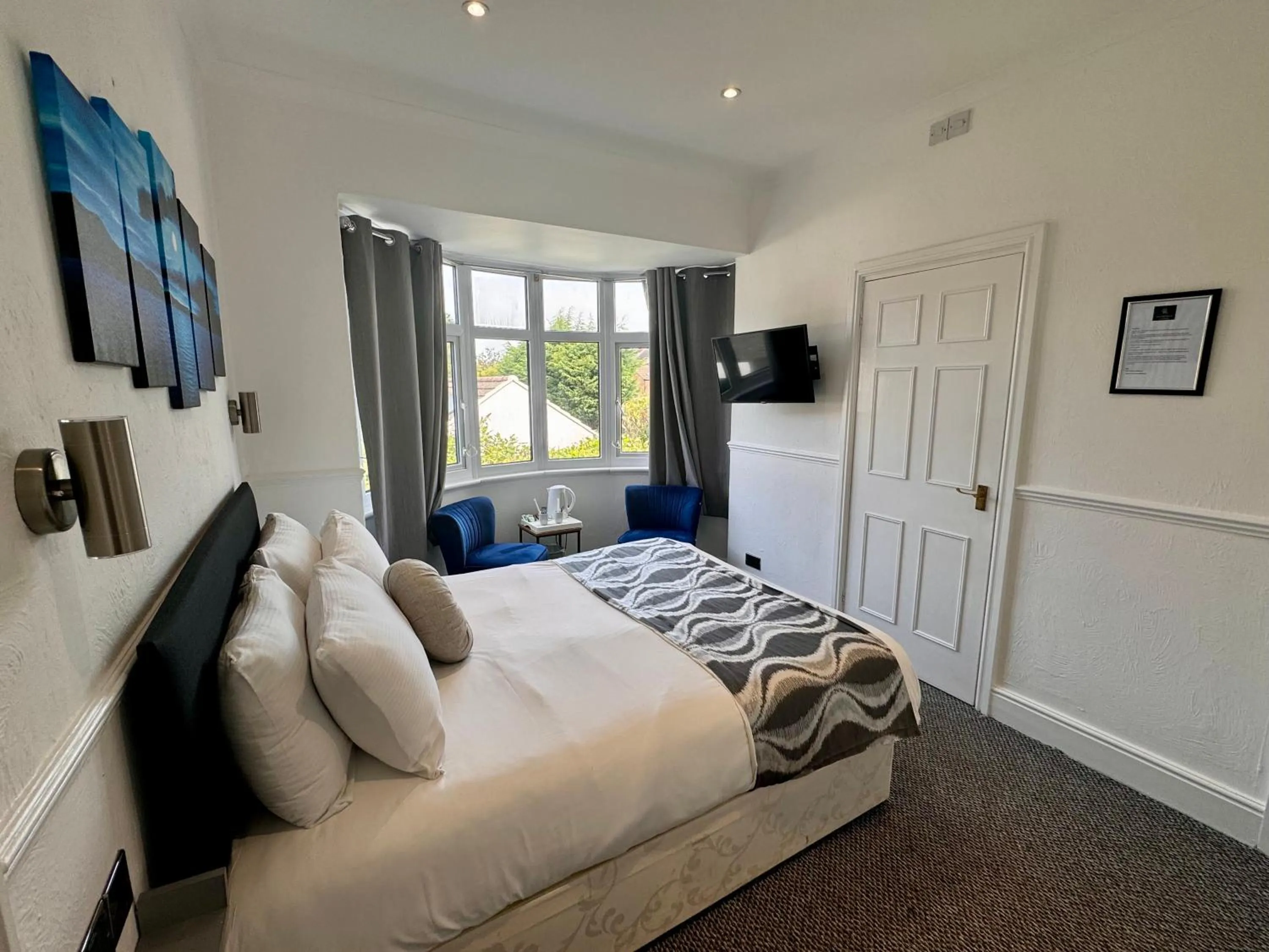 Bed in Charnwood Regency Guest House
