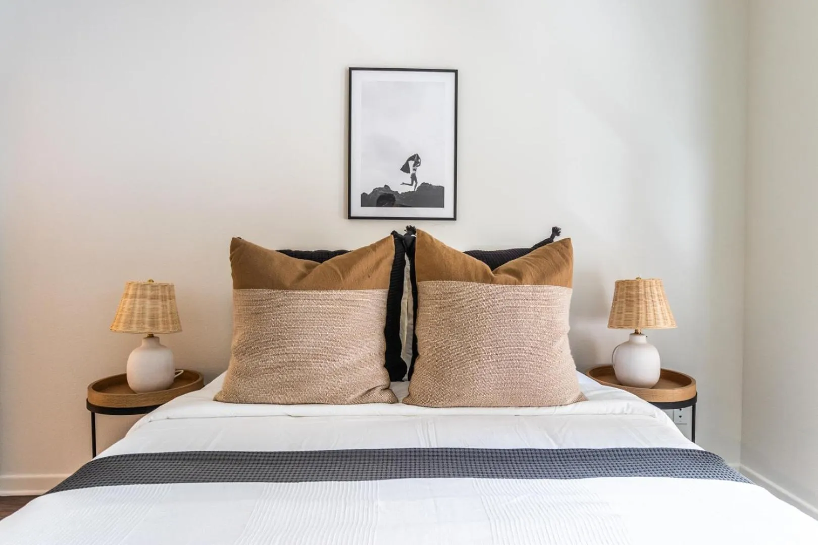 Bedroom, Bed in 2BD 2BTH Condo 10 Min Walk to Santa Monica Beach