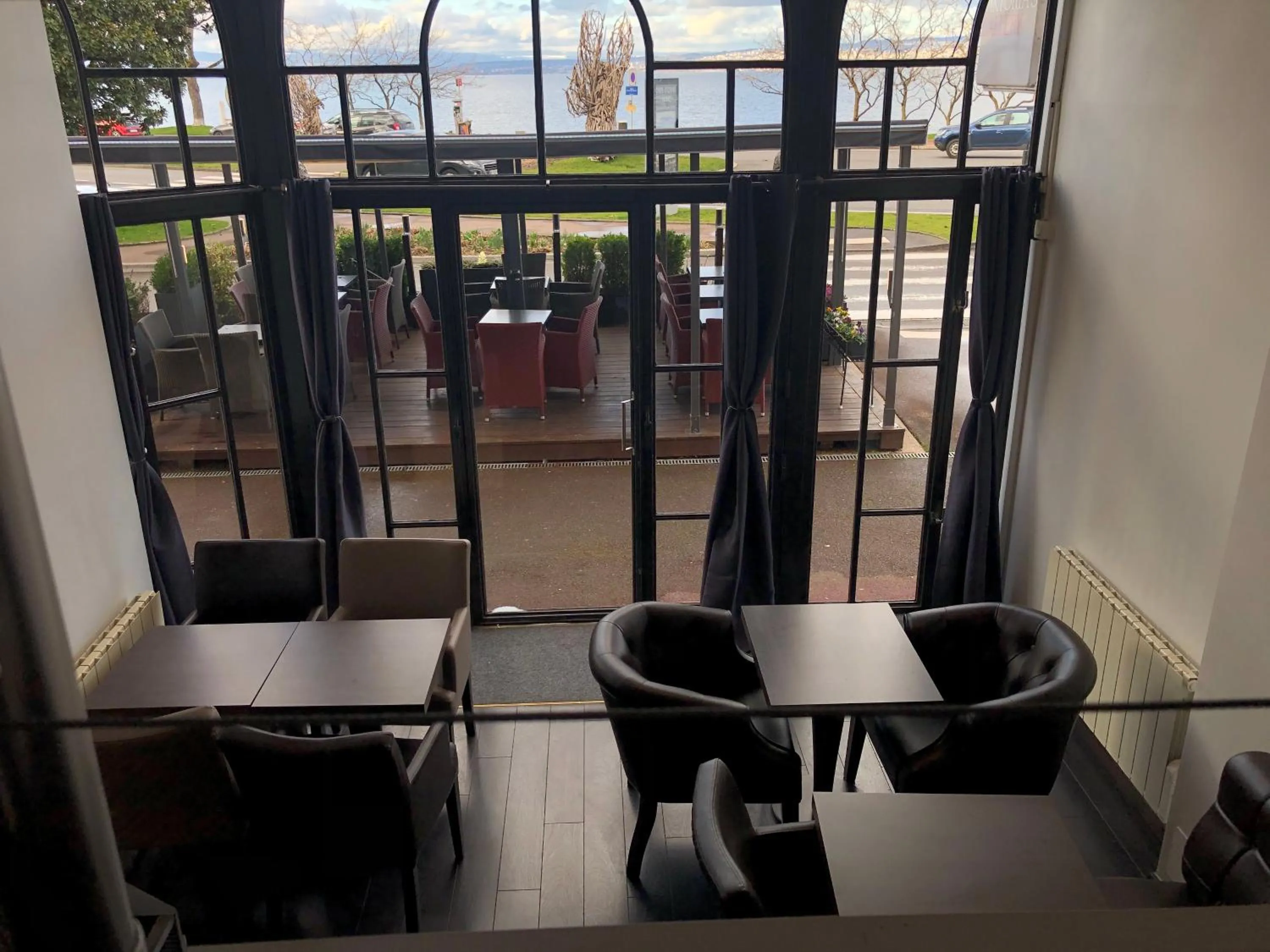 Restaurant/places to eat in Savoy Hôtel Evian