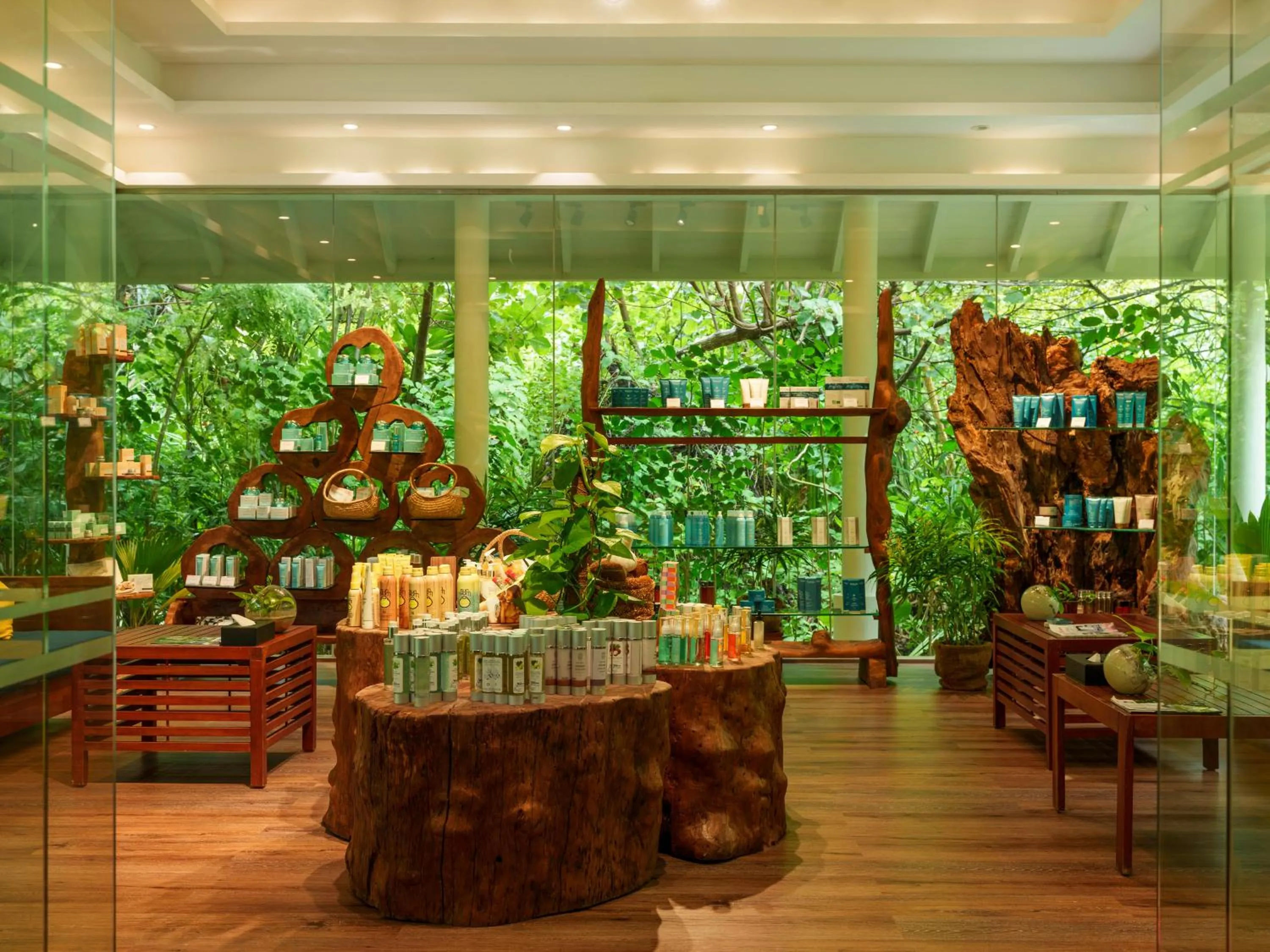 On-site shops in Siyam World Maldives - 24-Hour Premium All-inclusive with Free Transfer