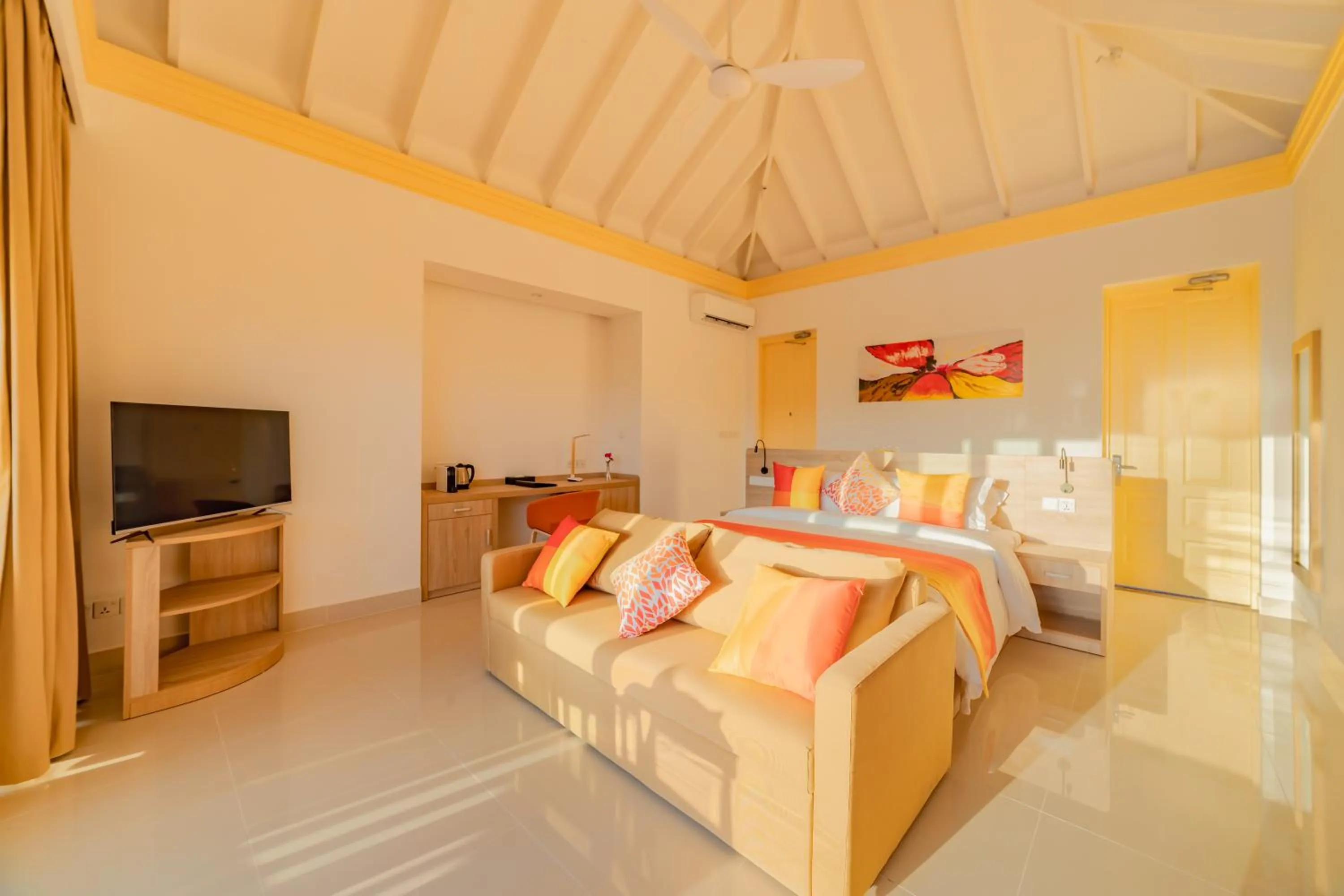 Photo of the whole room, Bed in Siyam World Maldives - 24-Hour Premium All-inclusive with Free Transfer