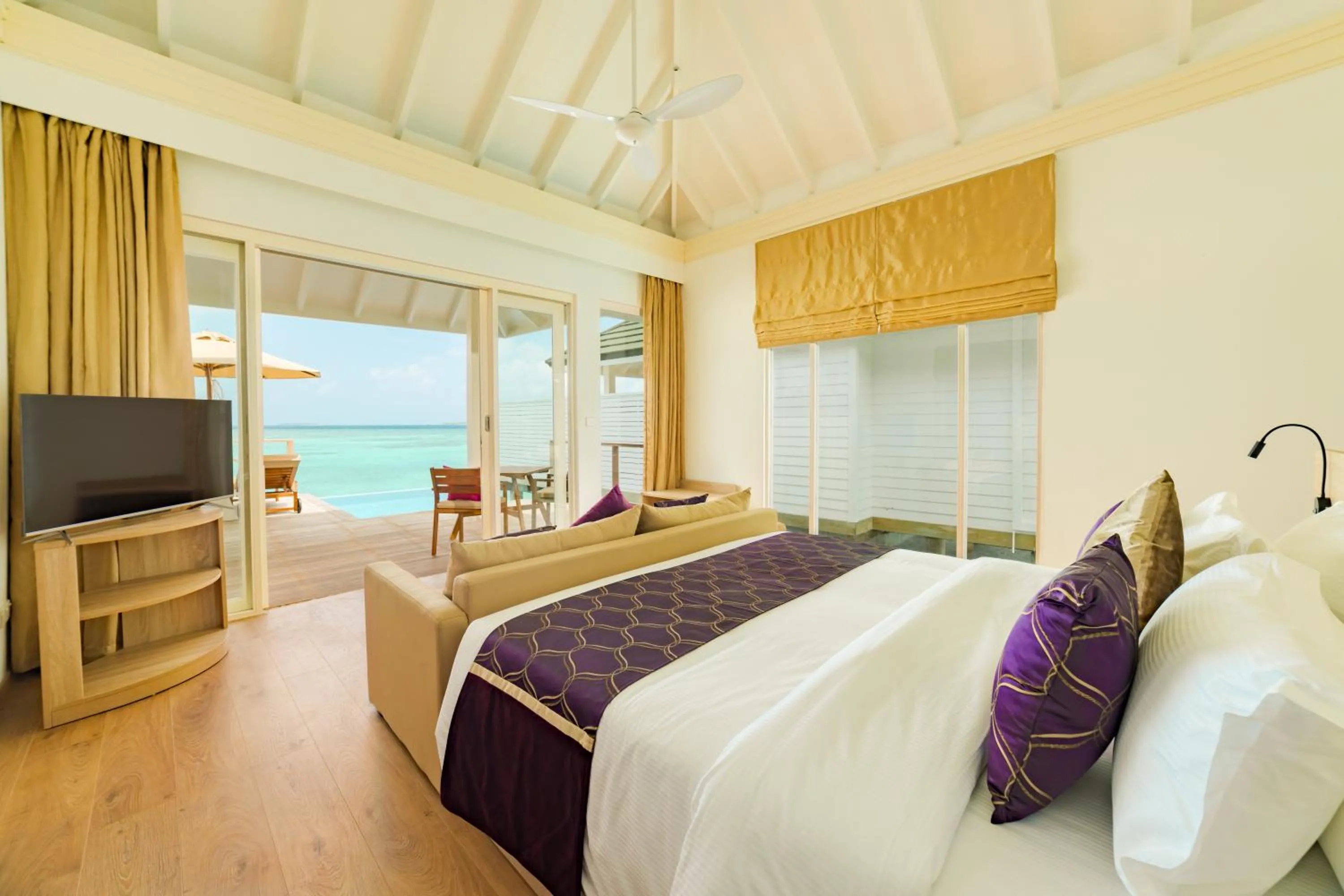 Bedroom, Bed in Siyam World Maldives - 24-Hour Premium All-inclusive with Free Transfer