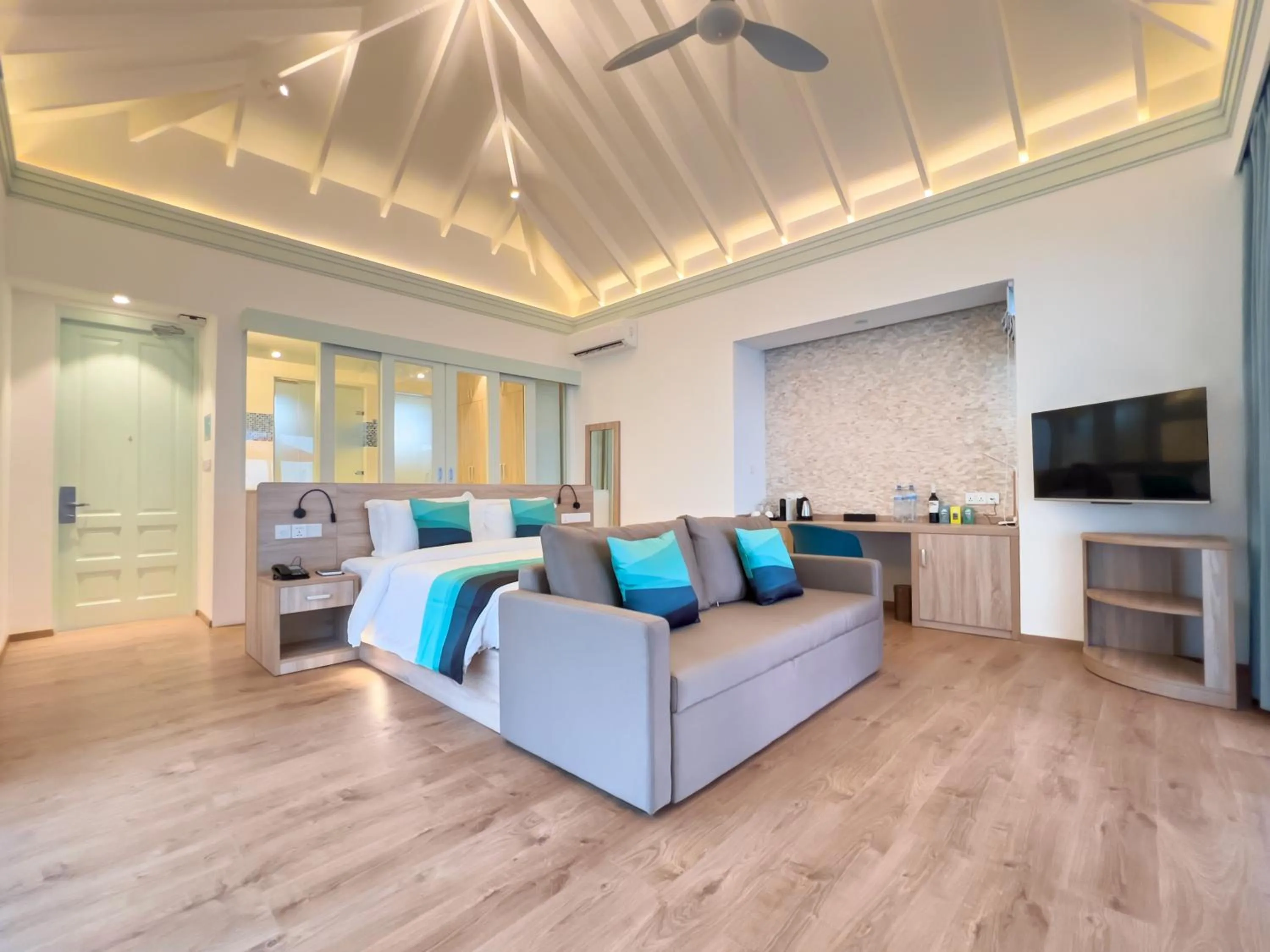 Bed in Siyam World Maldives - 24-Hour Premium All-inclusive with Free Transfer