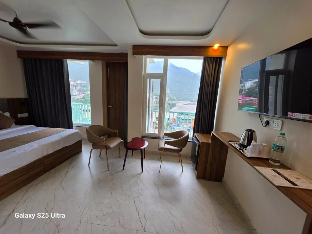 TV and multimedia, Bed in Hotel Shiva Yog Sthal