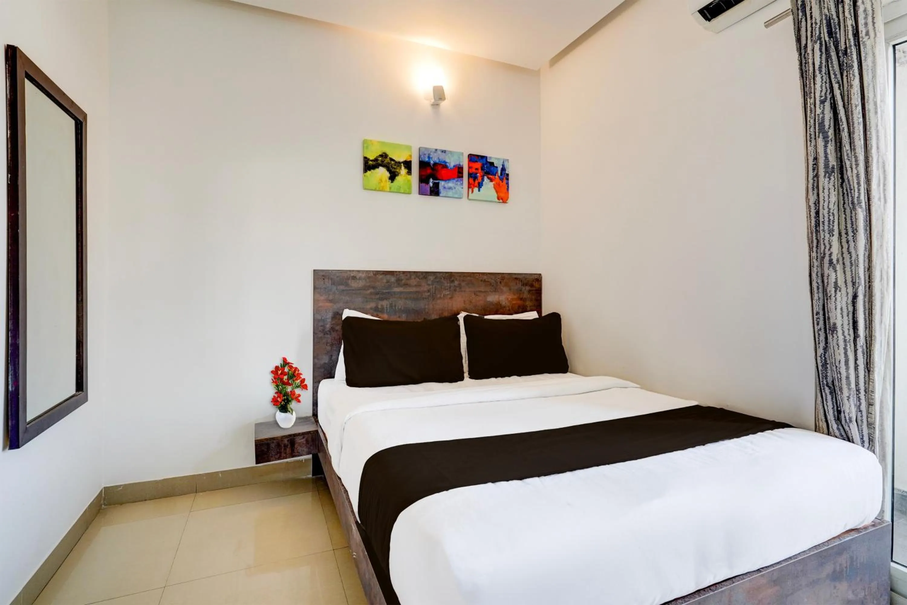 Bedroom, Bed in Super Townhouse Hebbal