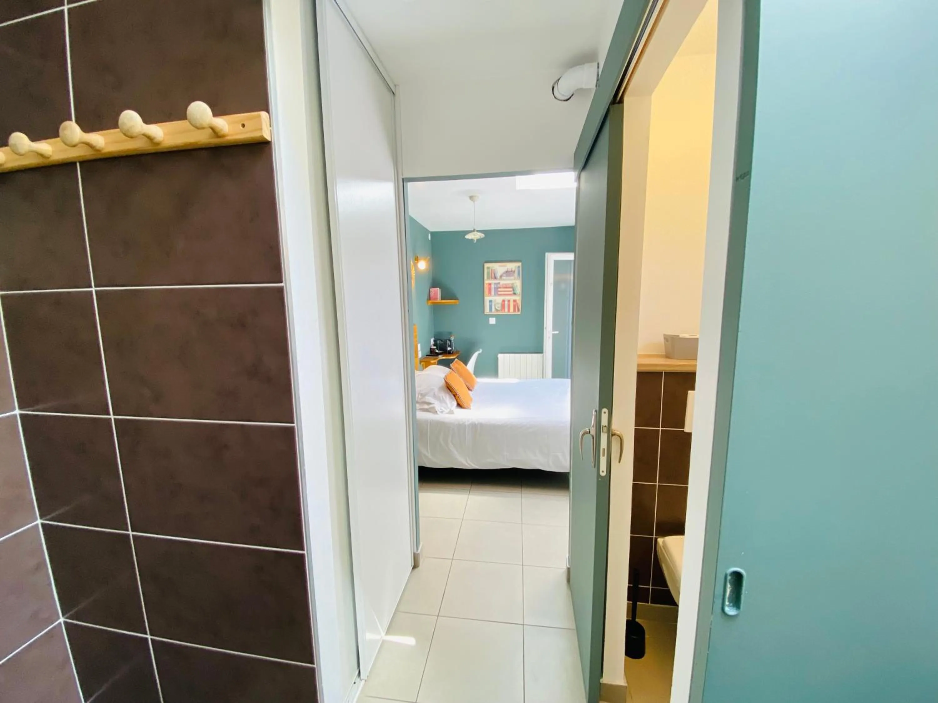 Bathroom in Hotel Saint-Michel