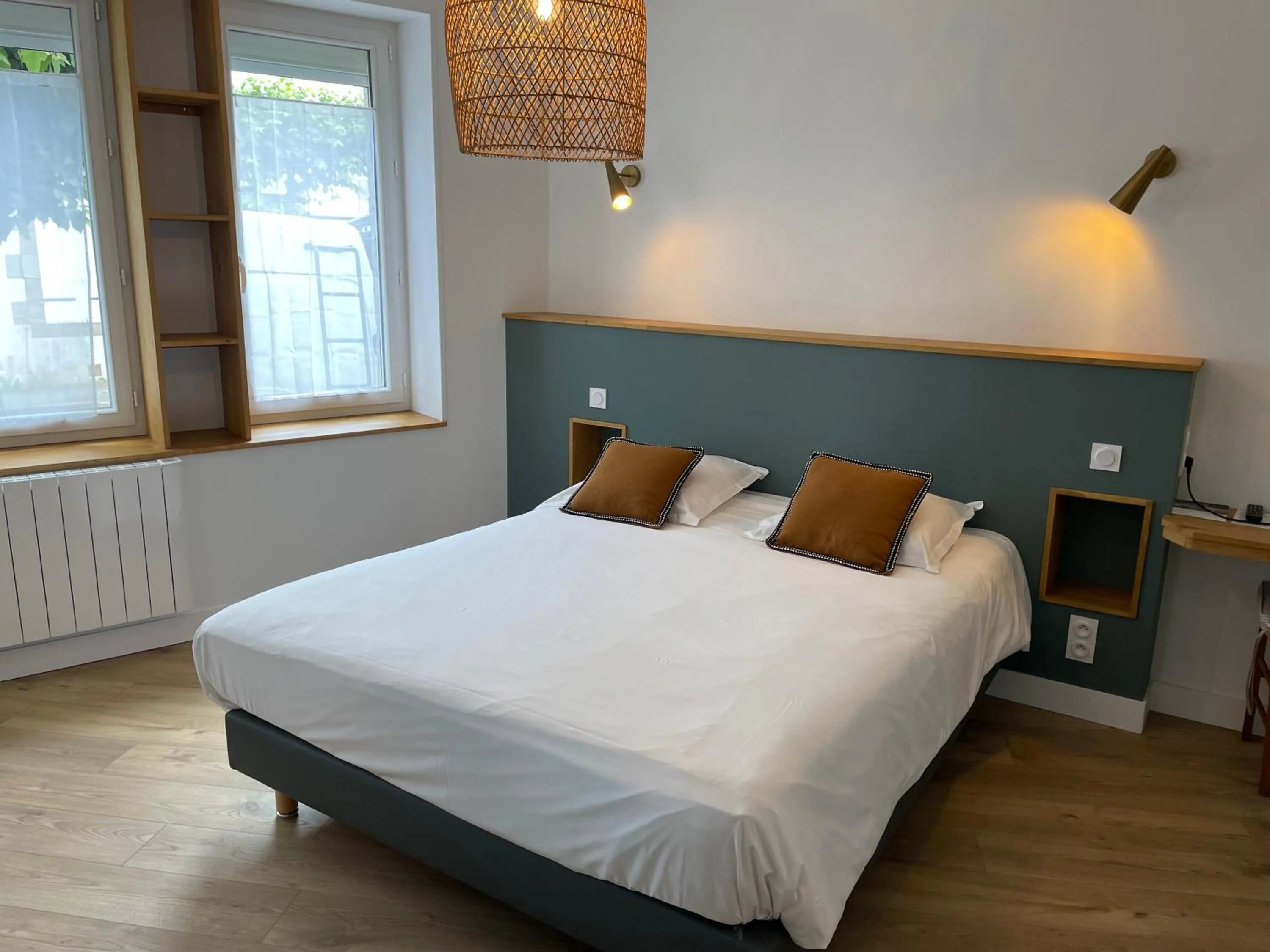 Bed in Hotel Saint-Michel