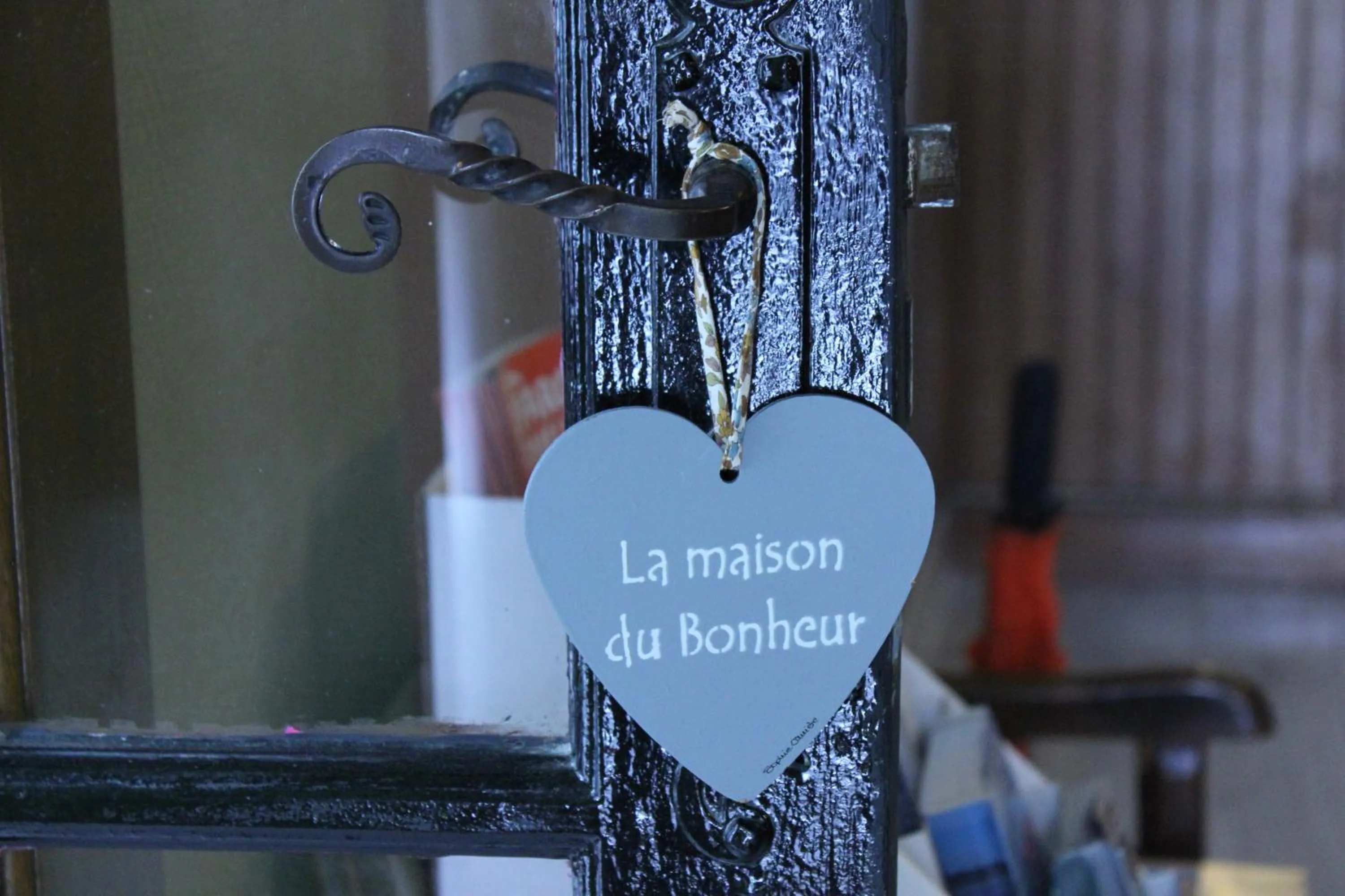 Decorative detail in Hotel Saint-Michel