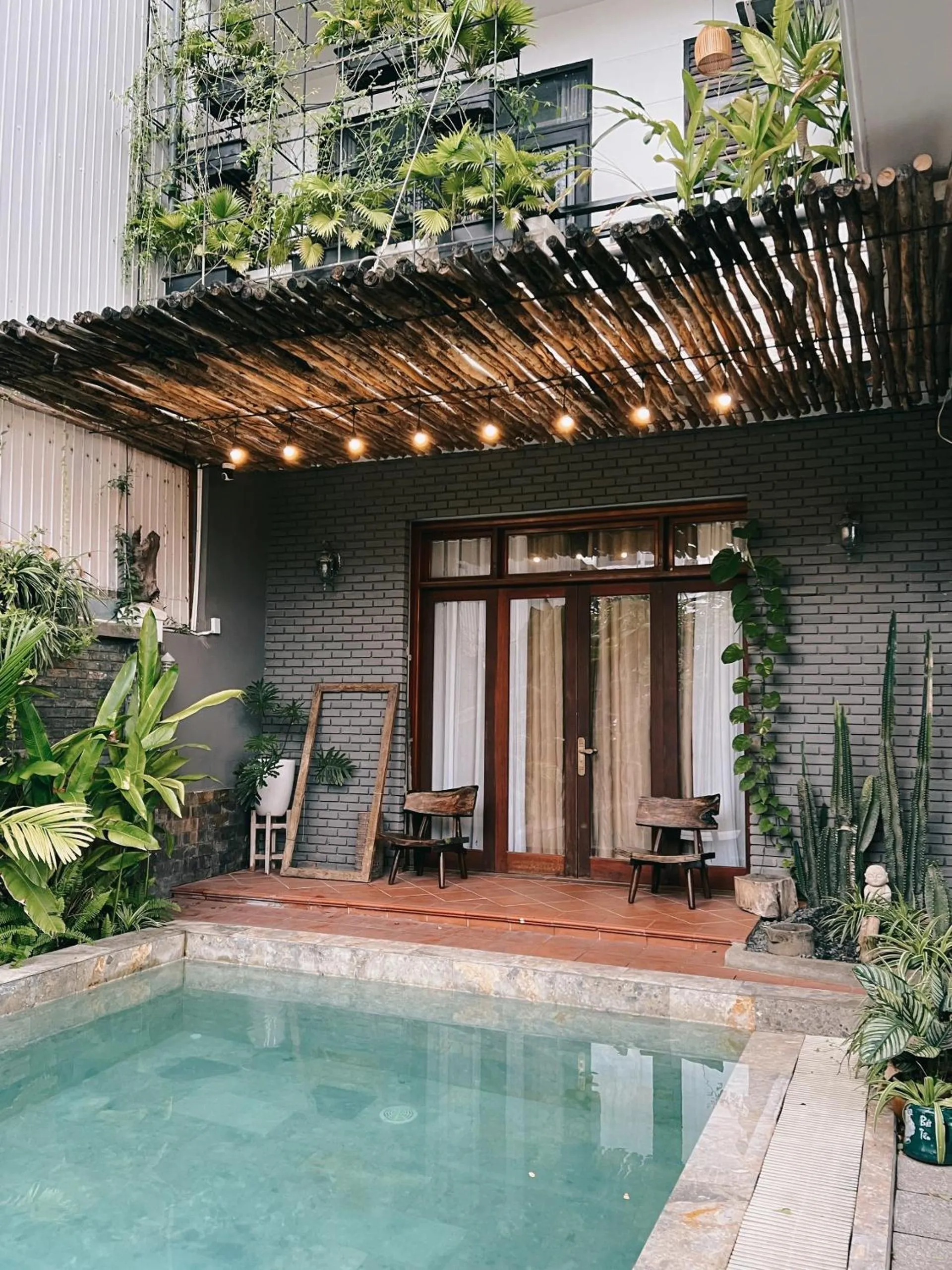 Swimming pool in Chaca Beach