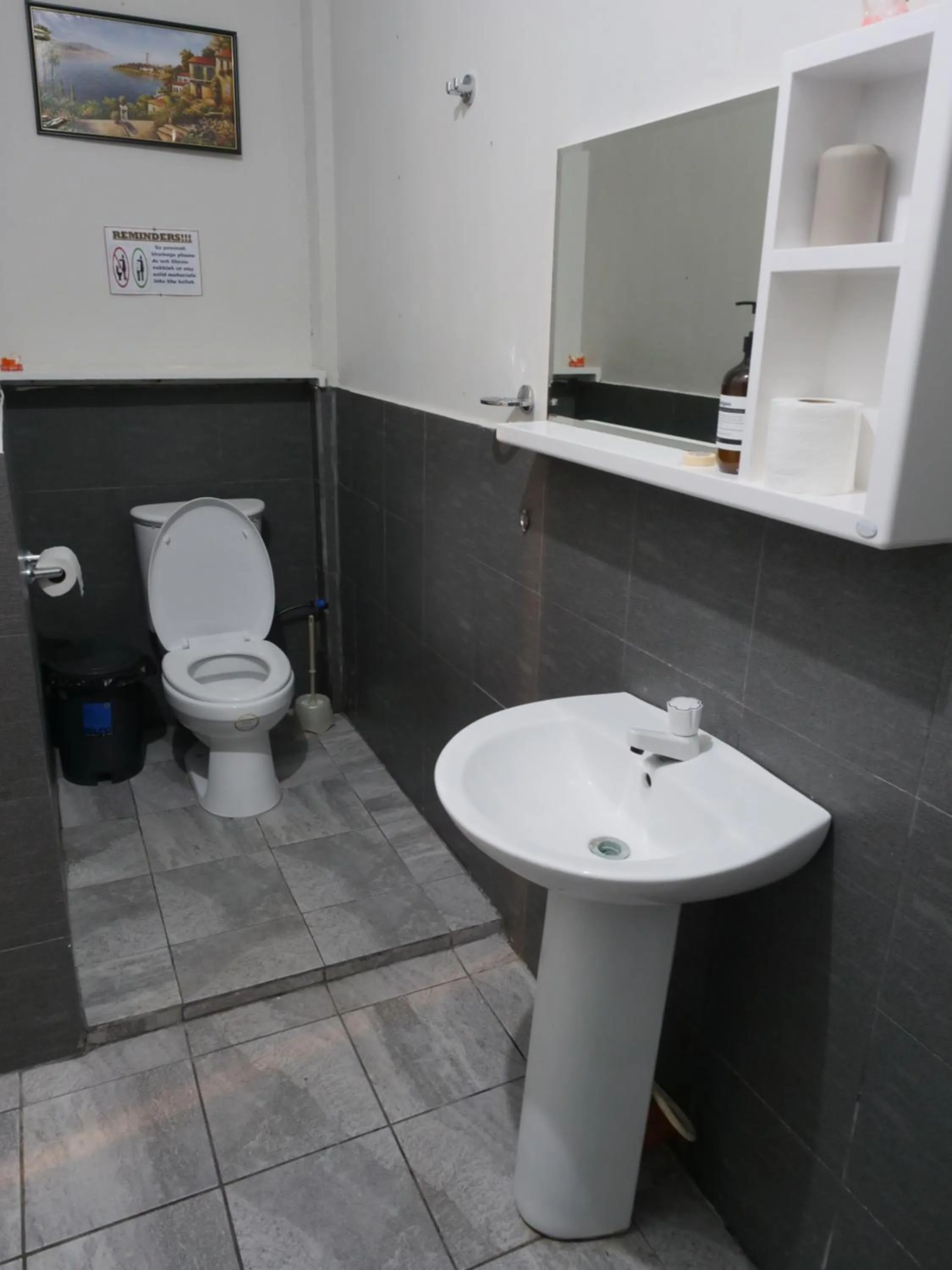 The Shark's Tail Dive Resort