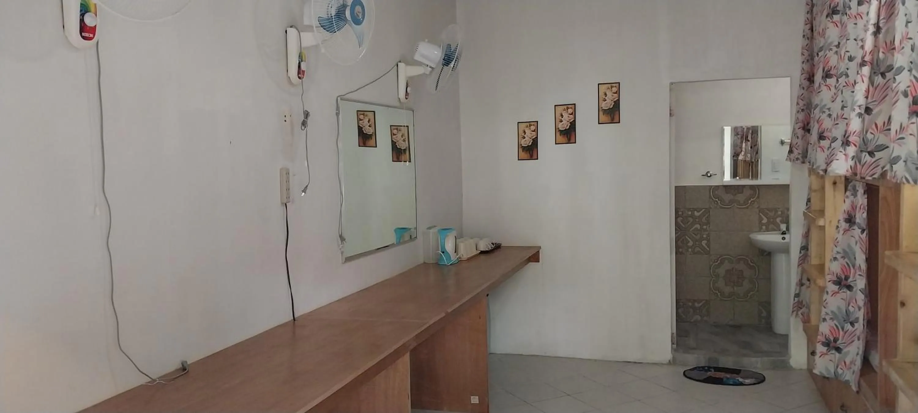 The Shark's Tail Dive Resort