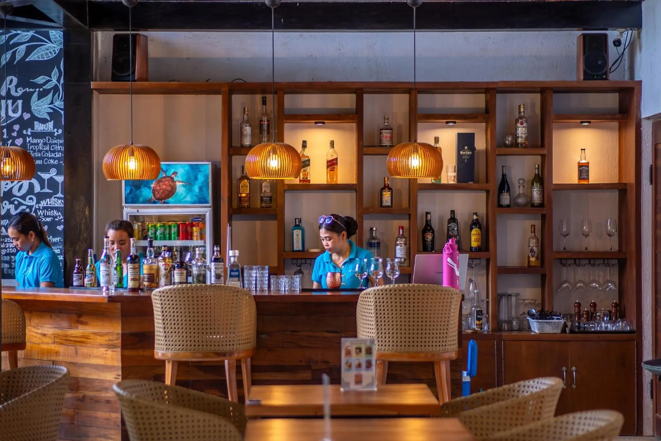 Restaurant/places to eat in Bird of Paradise