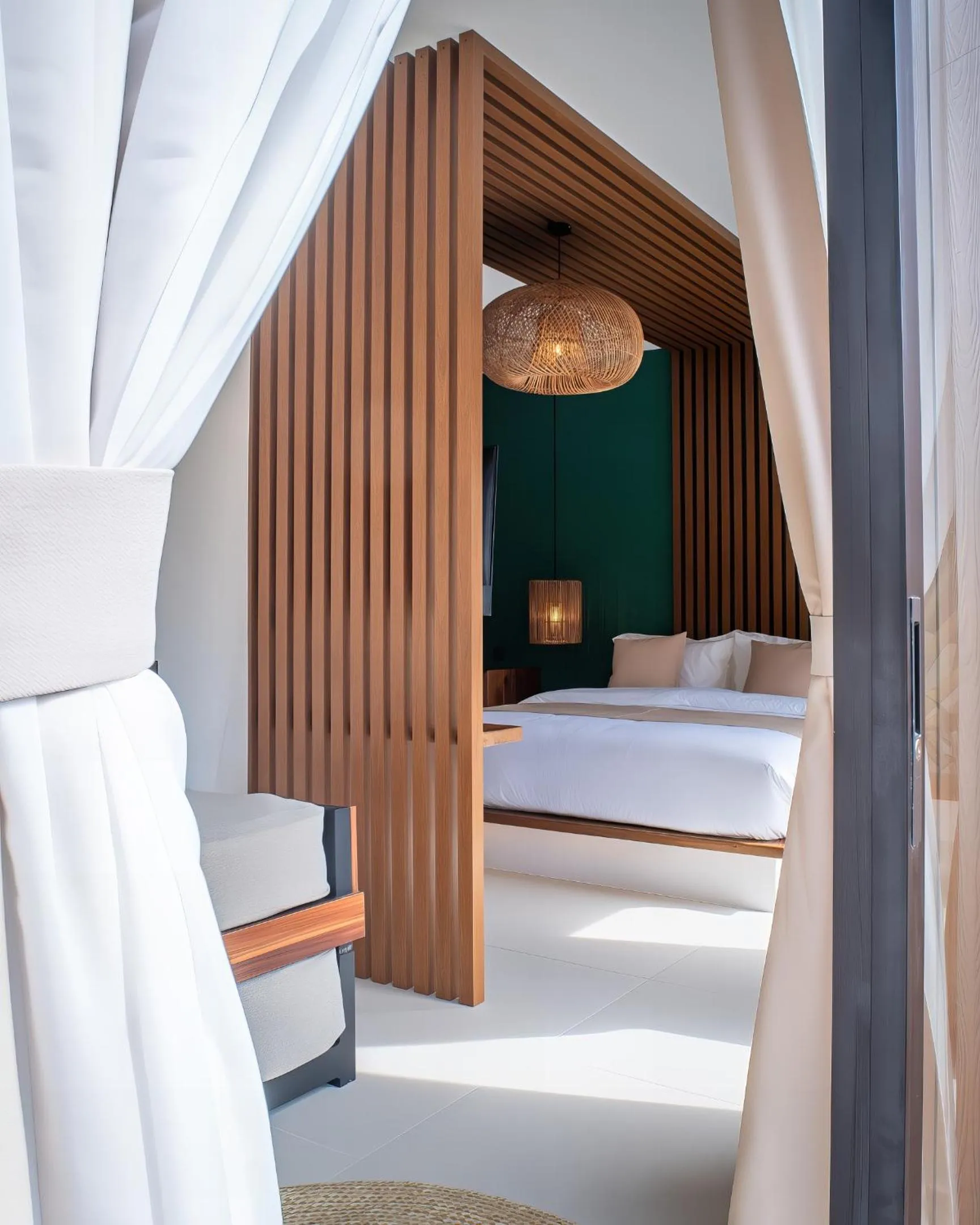 Photo of the whole room, Bed in Bird of Paradise