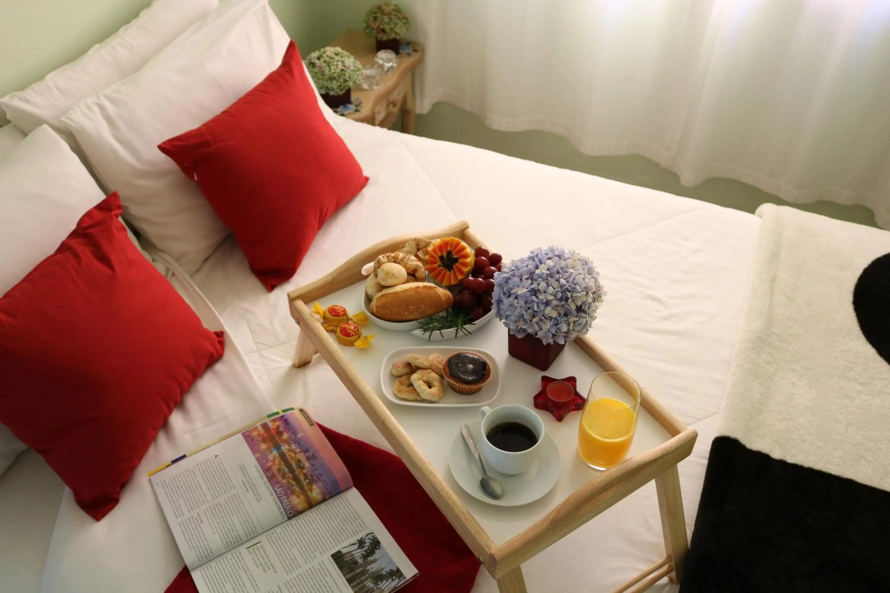 Photo of the whole room, Bed in Biz & Biu Pousada Lavras Novas