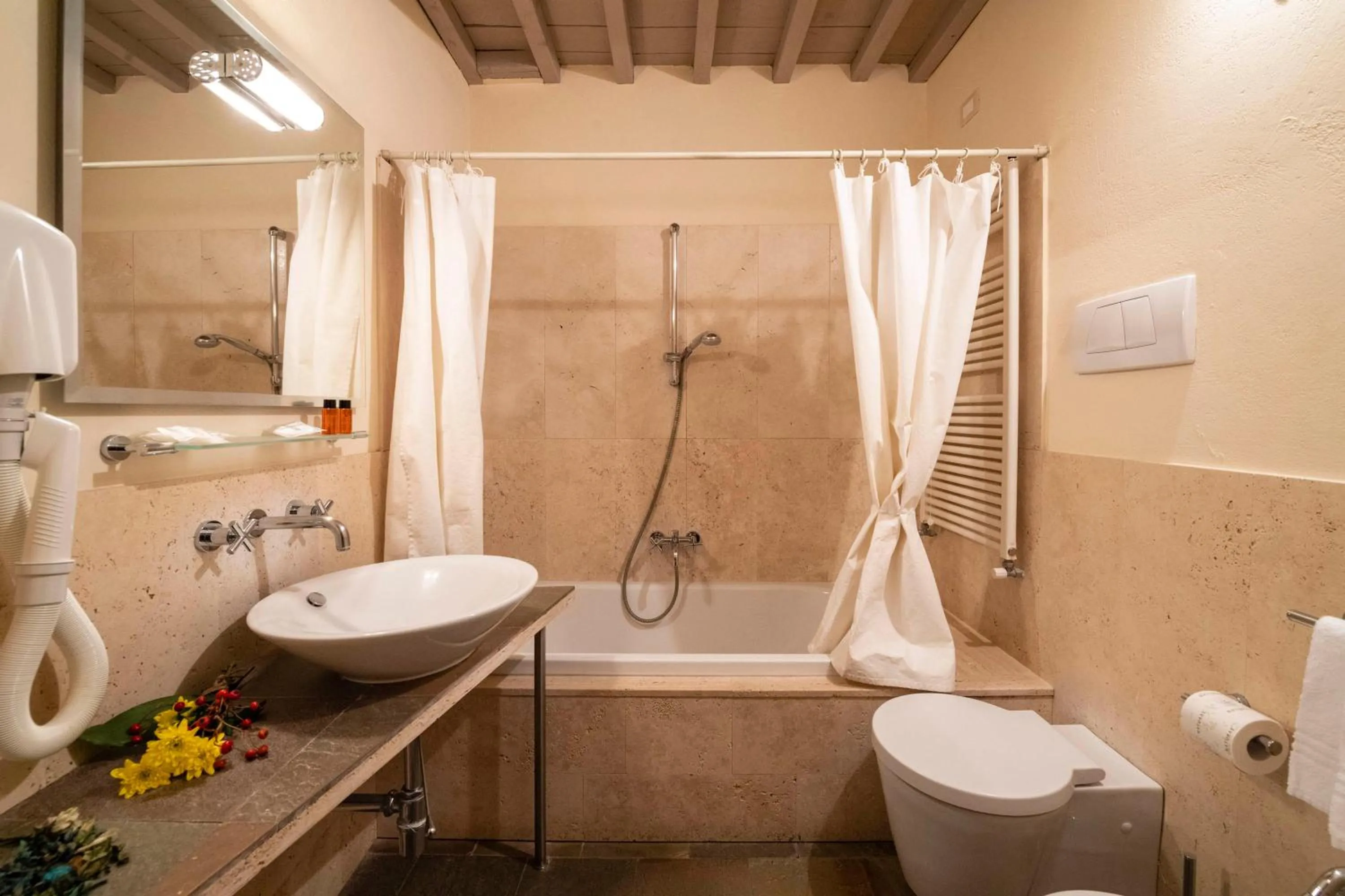 Bathroom in Il Defizio