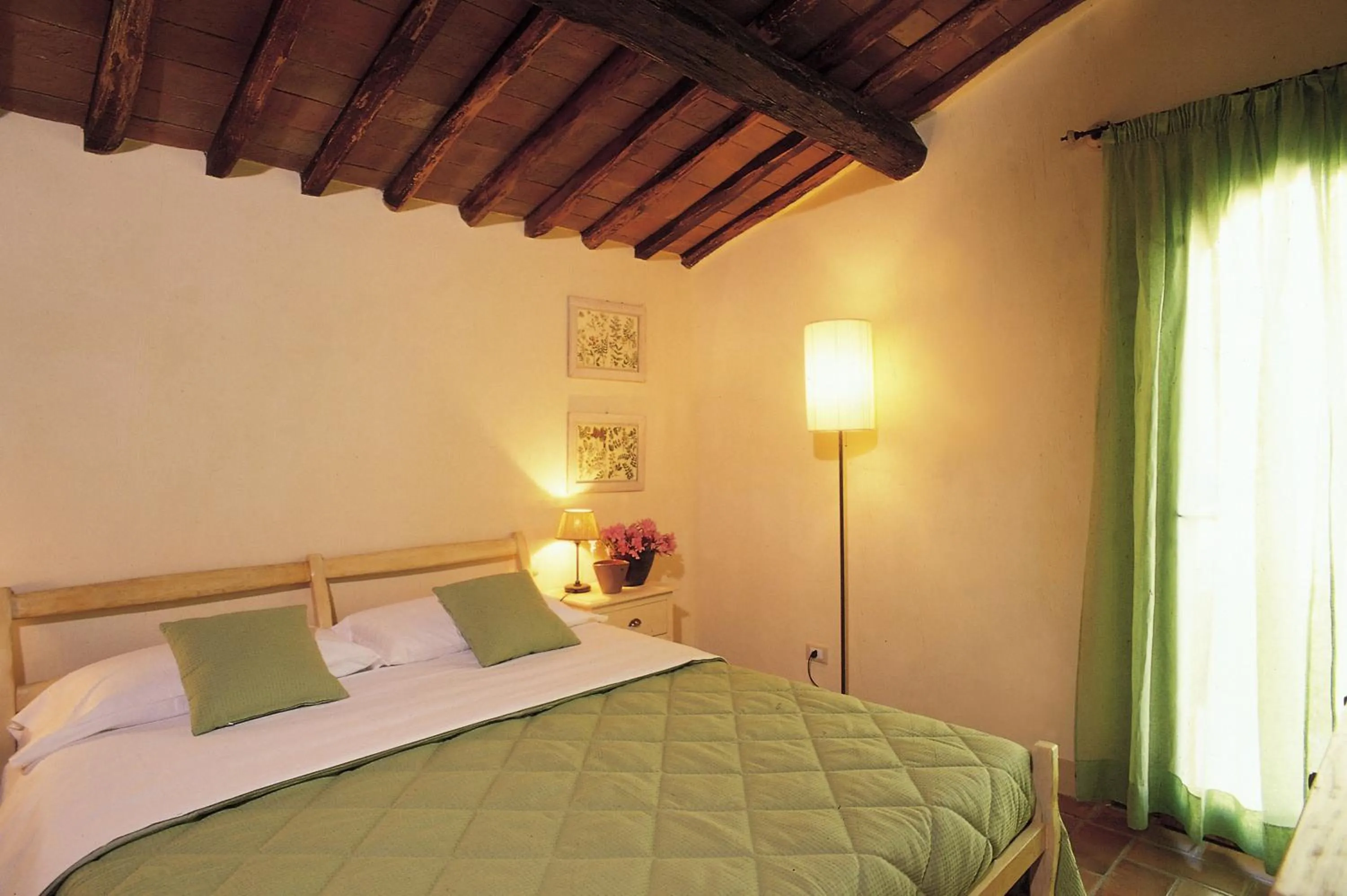 Bedroom, Bed in Il Defizio