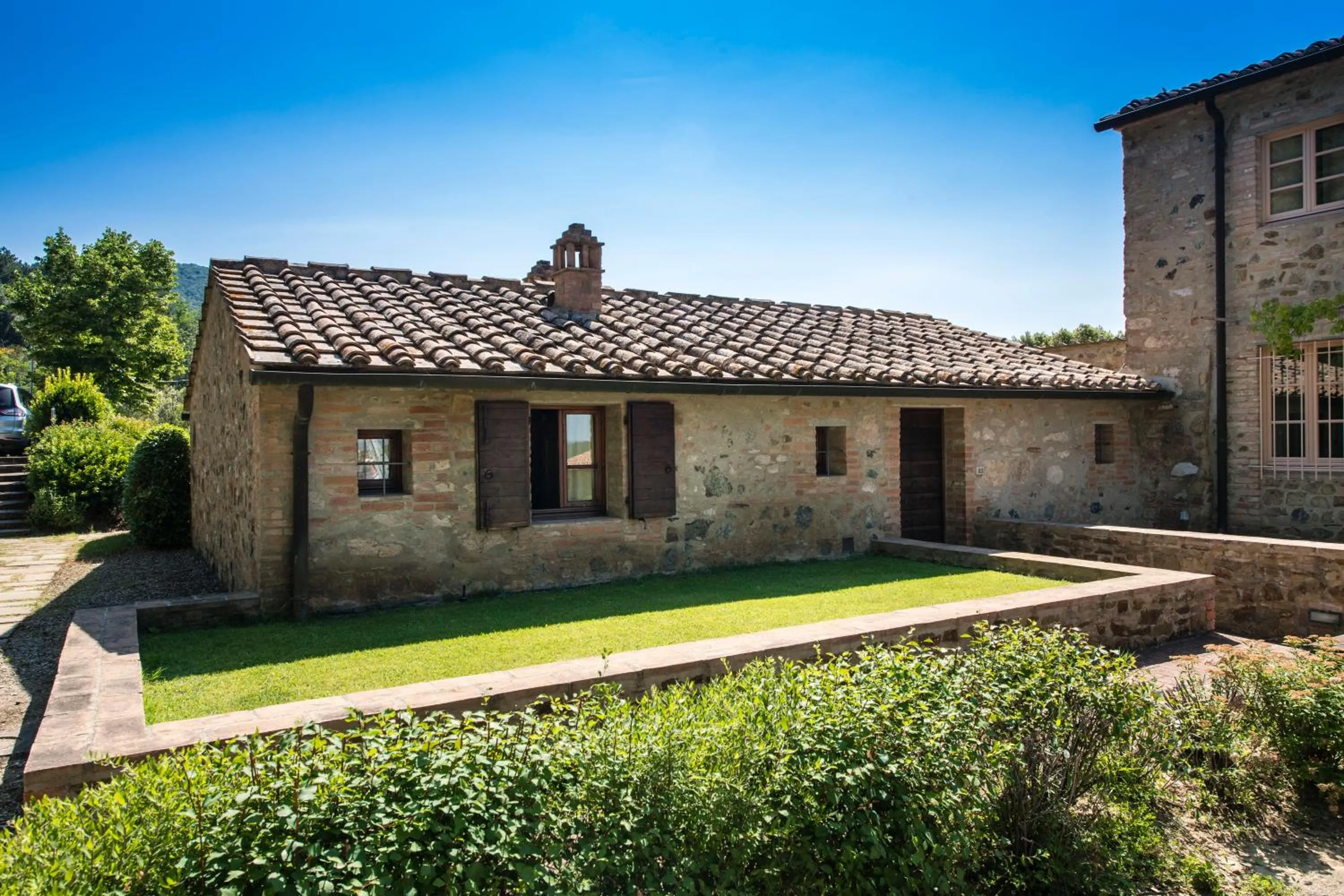 Facade/entrance in Il Defizio