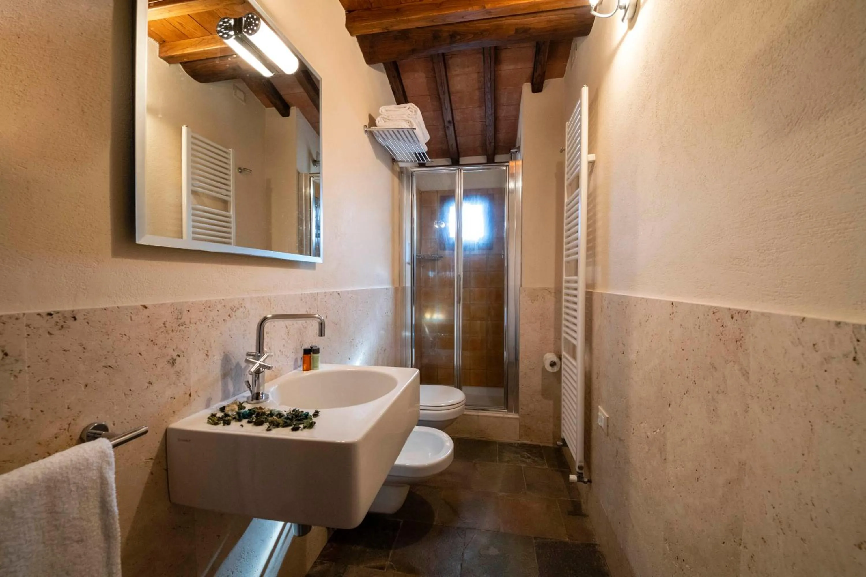 Bathroom in Il Defizio