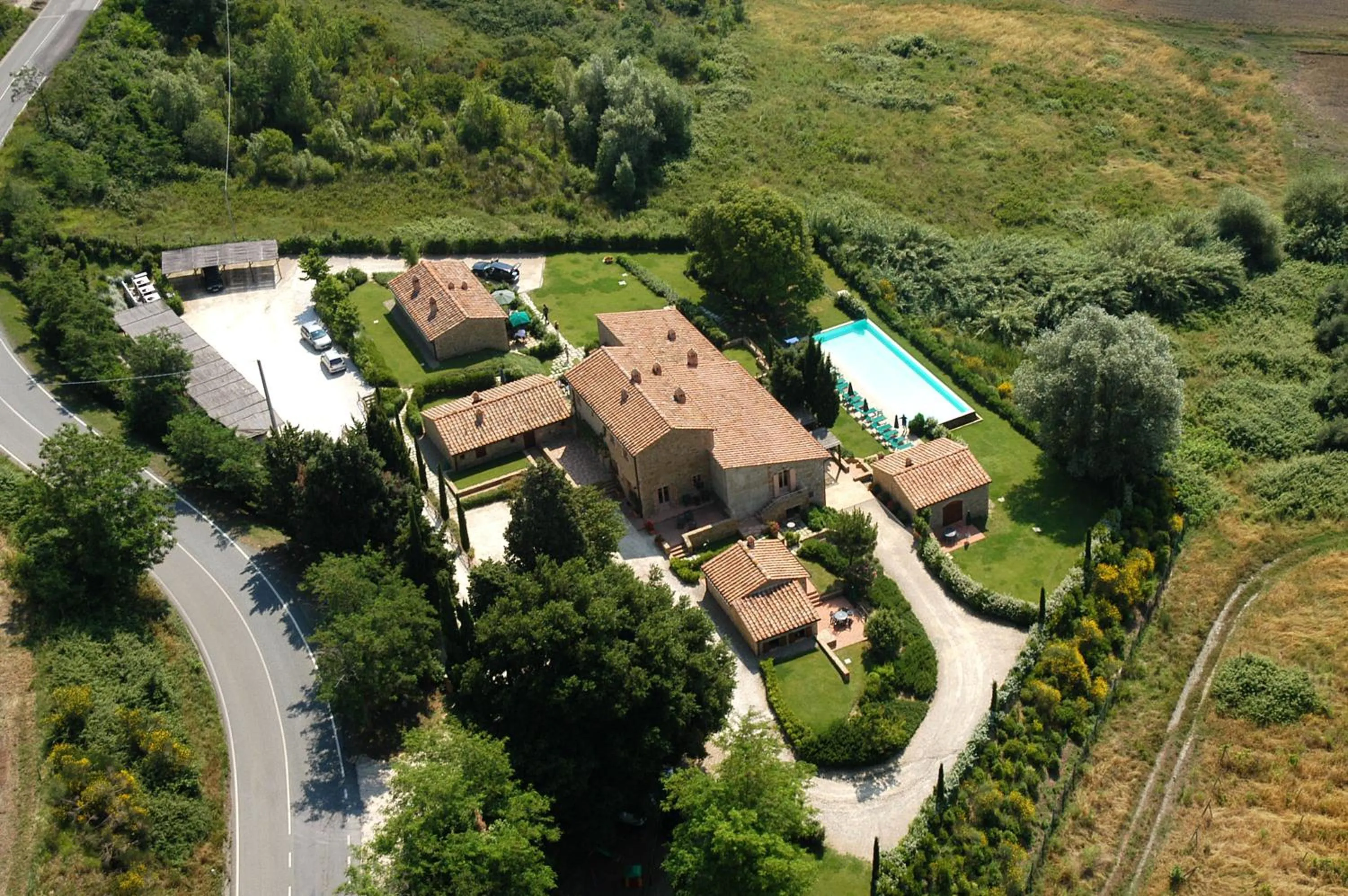 Property building in Il Defizio