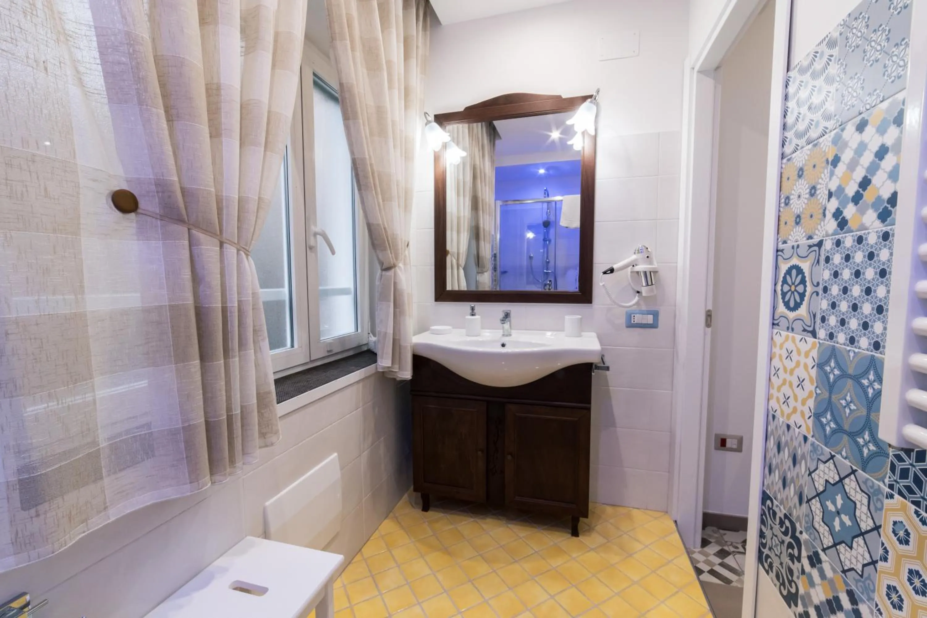 Bathroom in LE BERCEAU