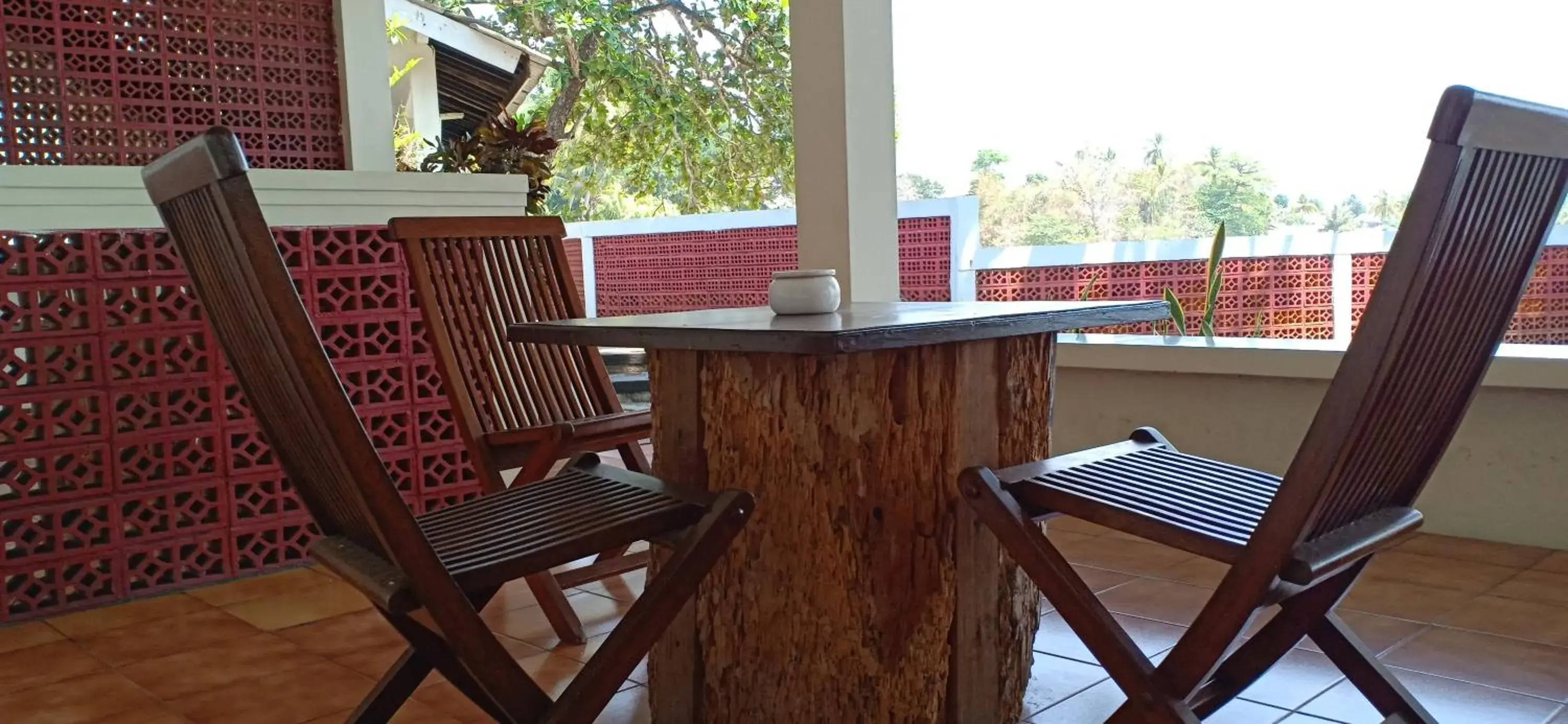 Triple Room with Sea View in Bunga Ayu Seaside Resort Triple Room with Sea View in Bunga Ayu Seaside Resort