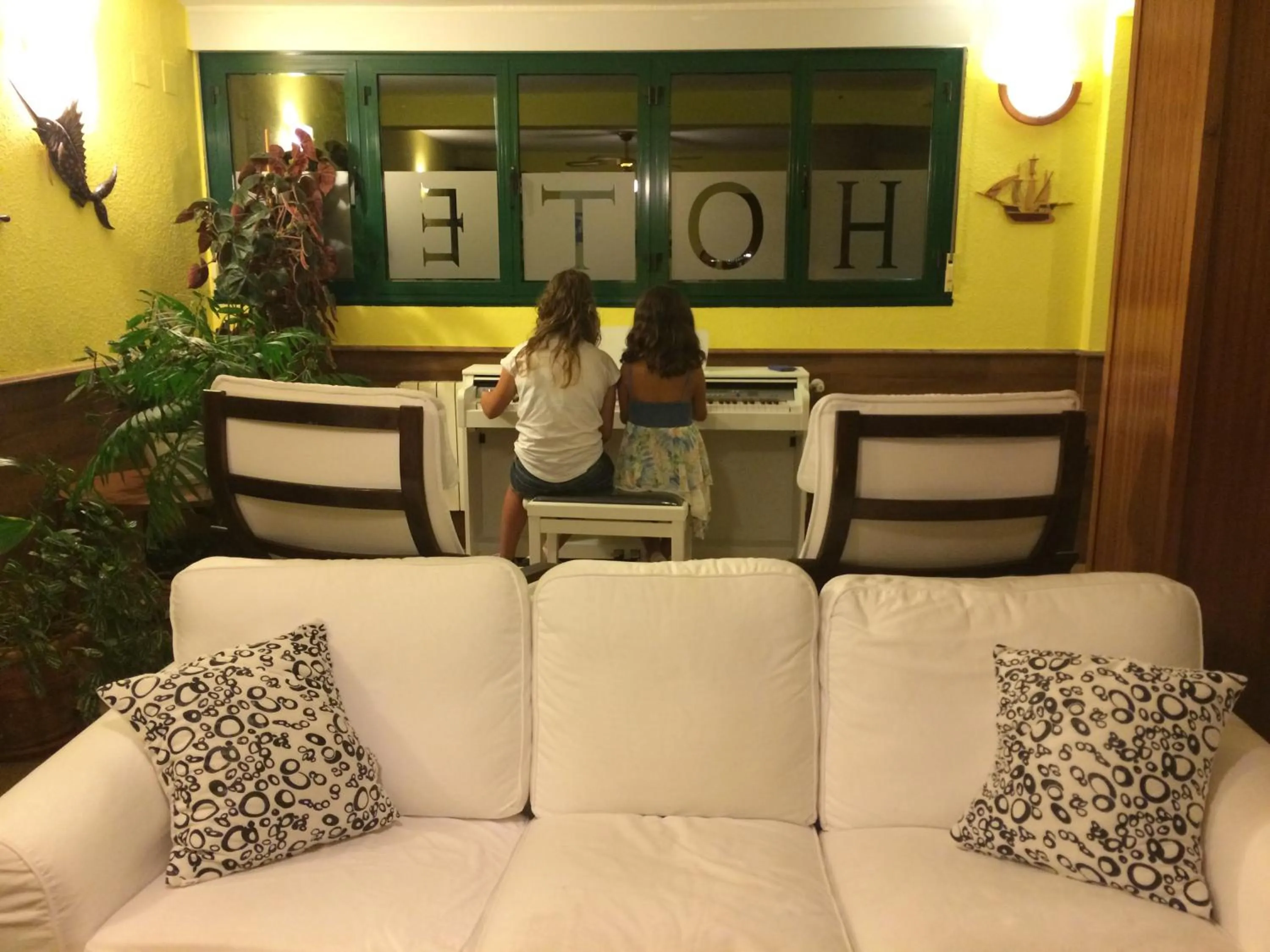 Guests in Hotel Brisamar