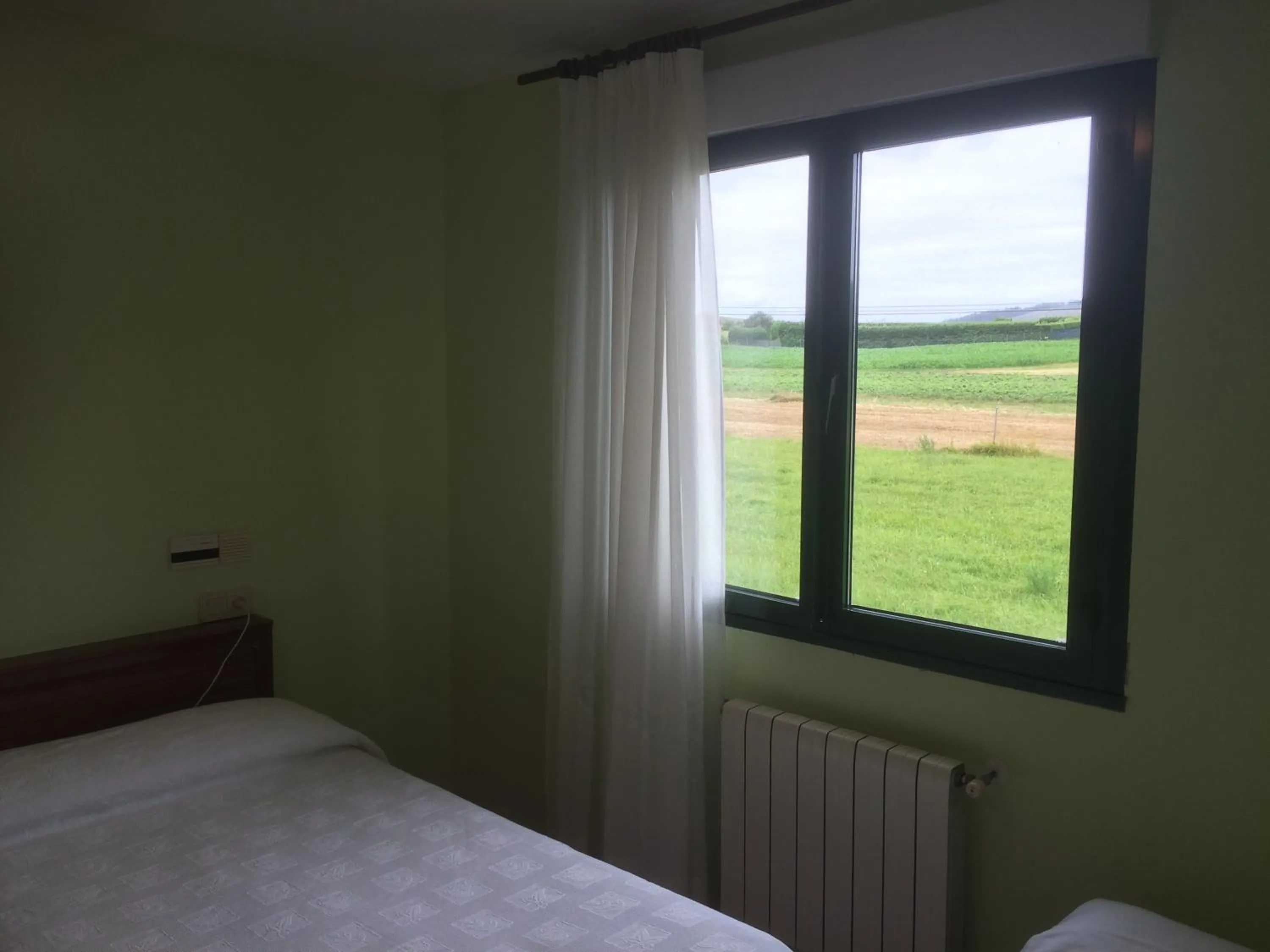 Photo of the whole room in Hotel Brisamar