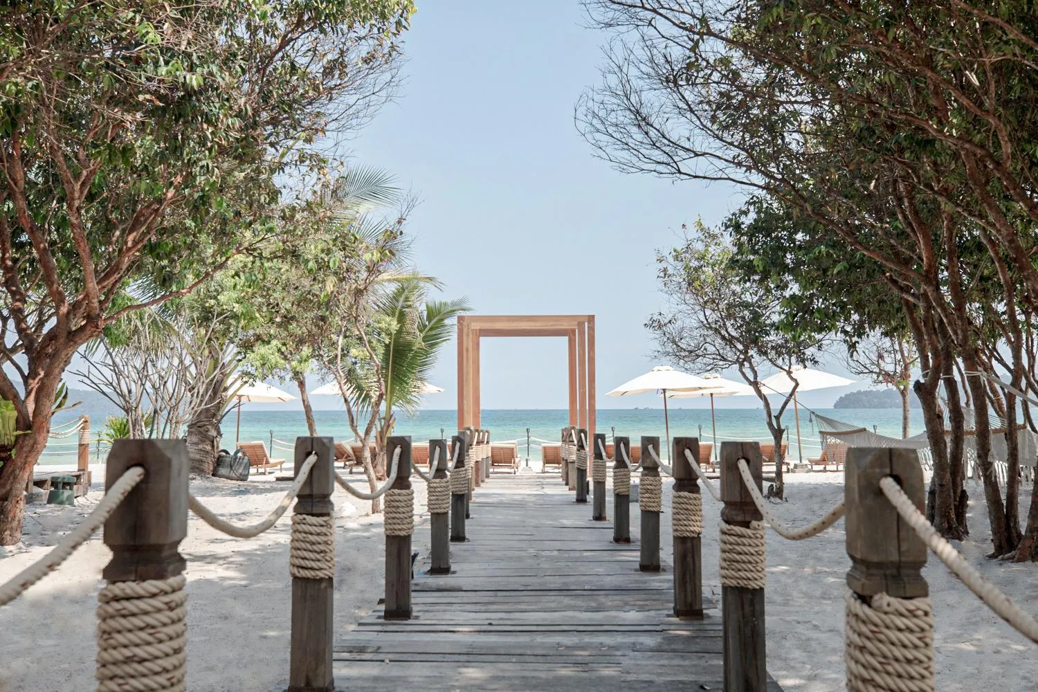 Beach in La Passion by Achariyak