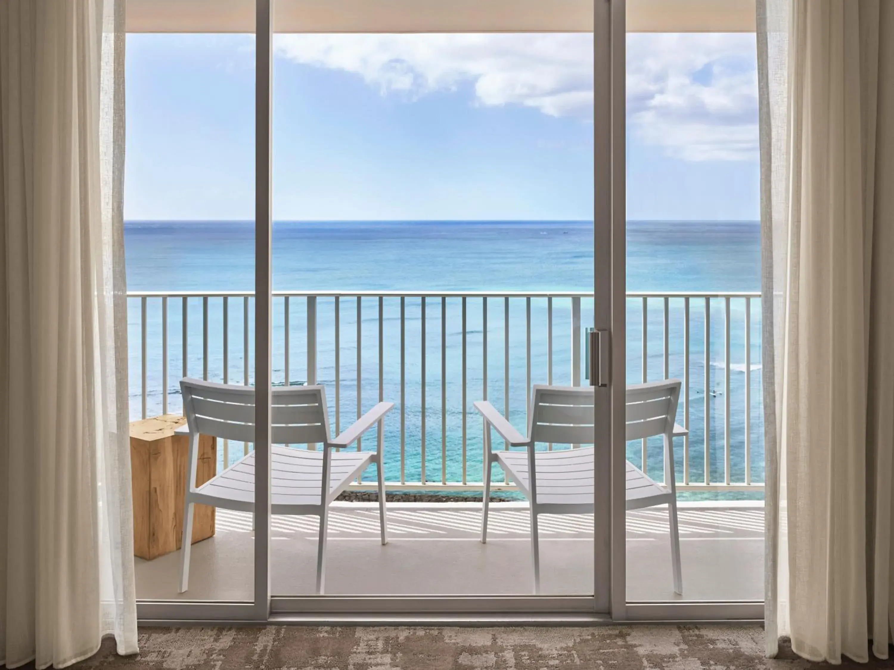 Oceanfront View Two Queens in 'Alohilani Resort Waikiki Beach Oceanfront View Two Queens in 'Alohilani Resort Waikiki Beach