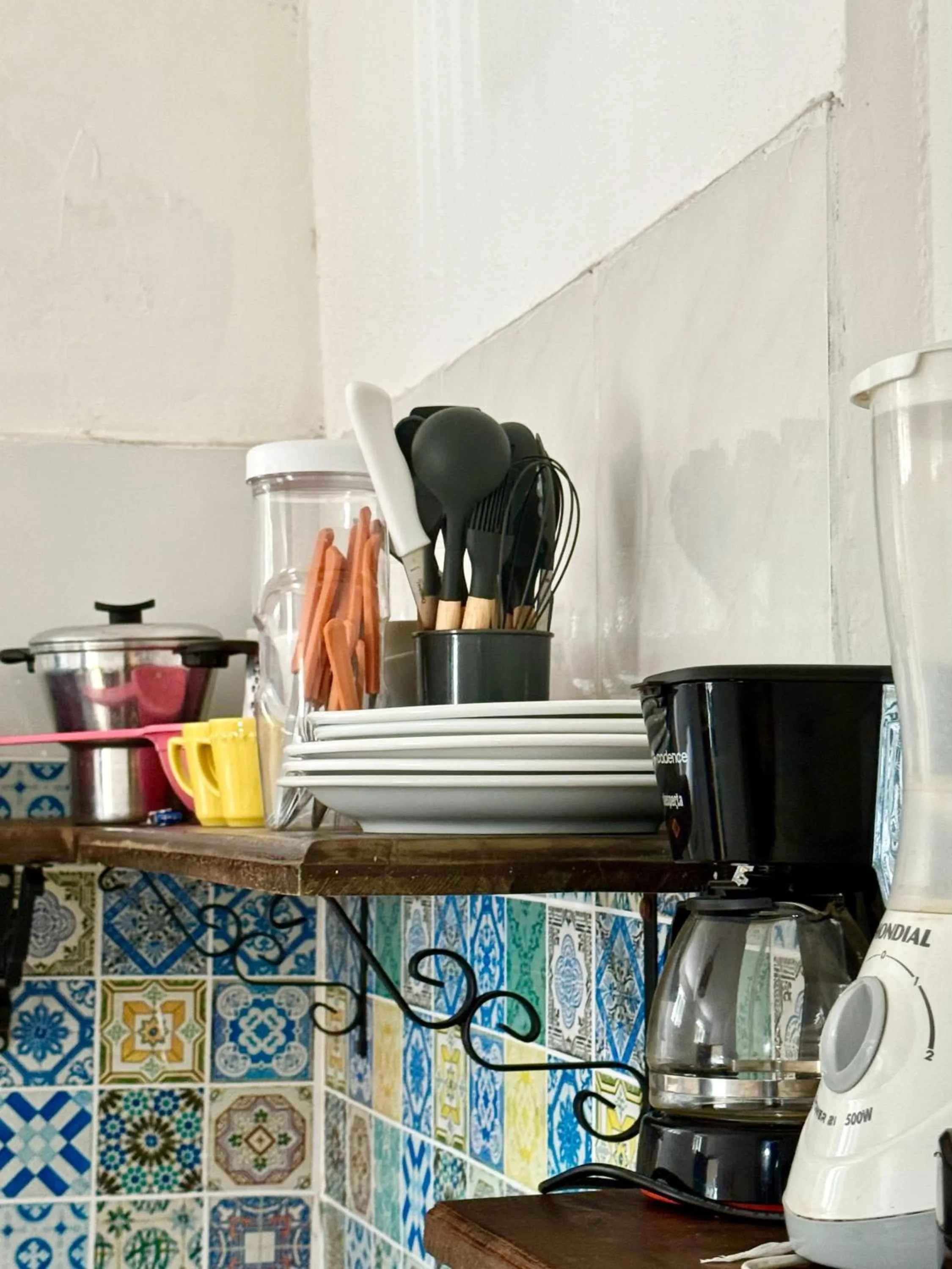 Kitchen or kitchenette in Cores da pipa flats